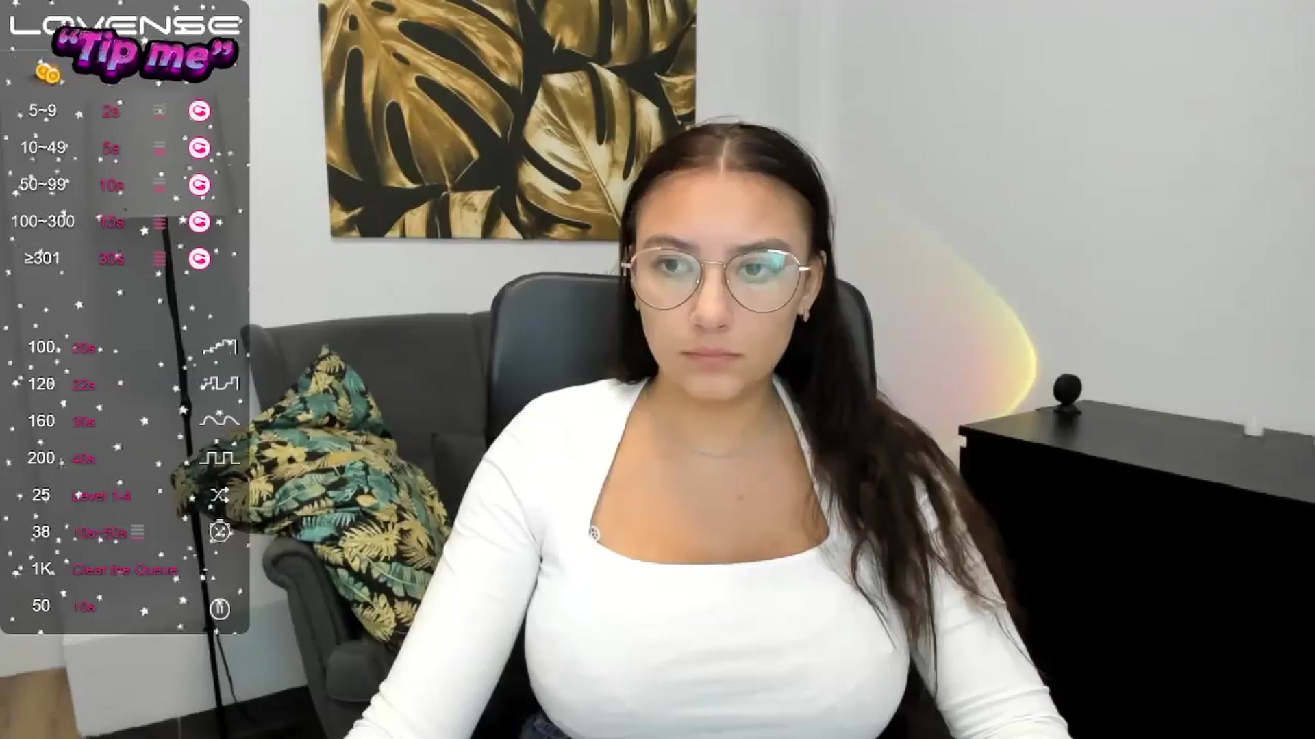 Gallery image thumbnail from SunfLowerr's myfreecams stream on, 09/22/2024, 14:09 image 7 of 20