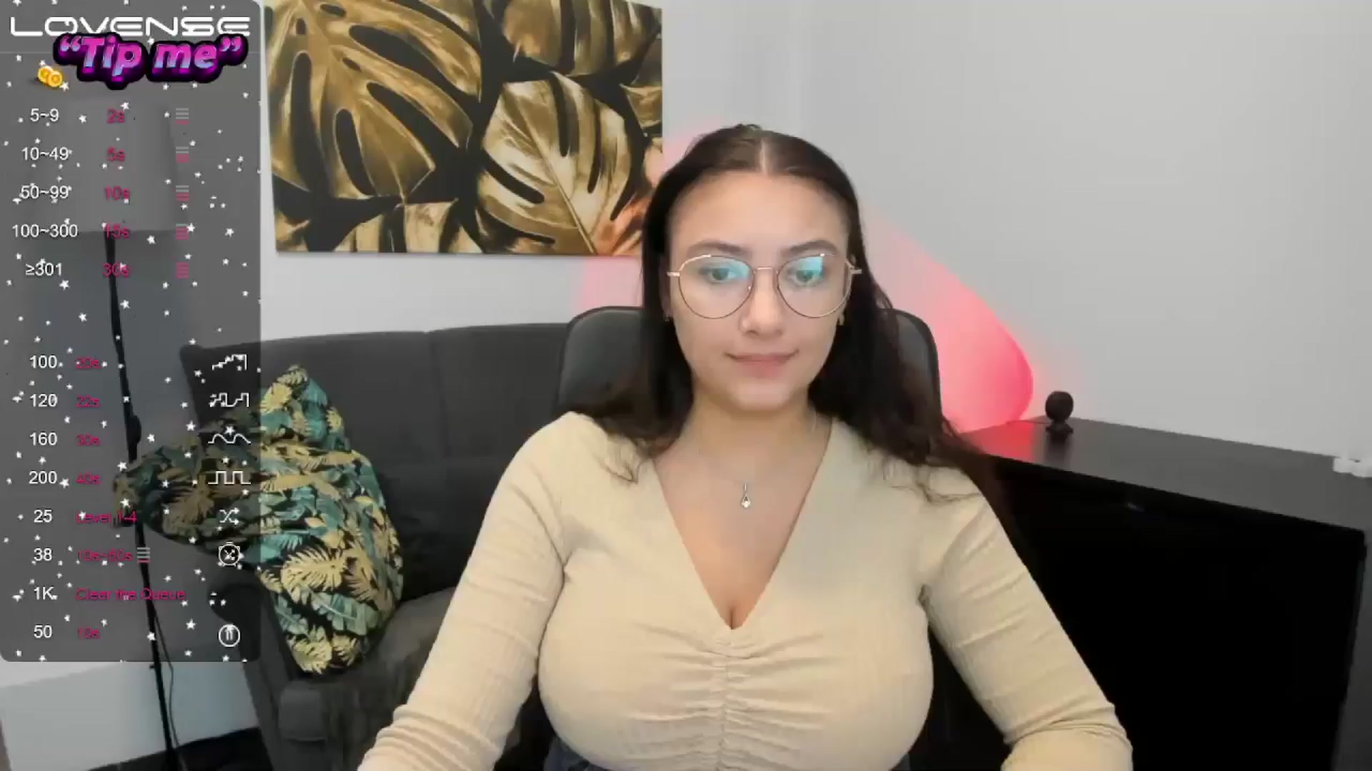 Gallery image thumbnail from SunfLowerr's myfreecams stream on, 09/23/2024, 14:08 image 14 of 20