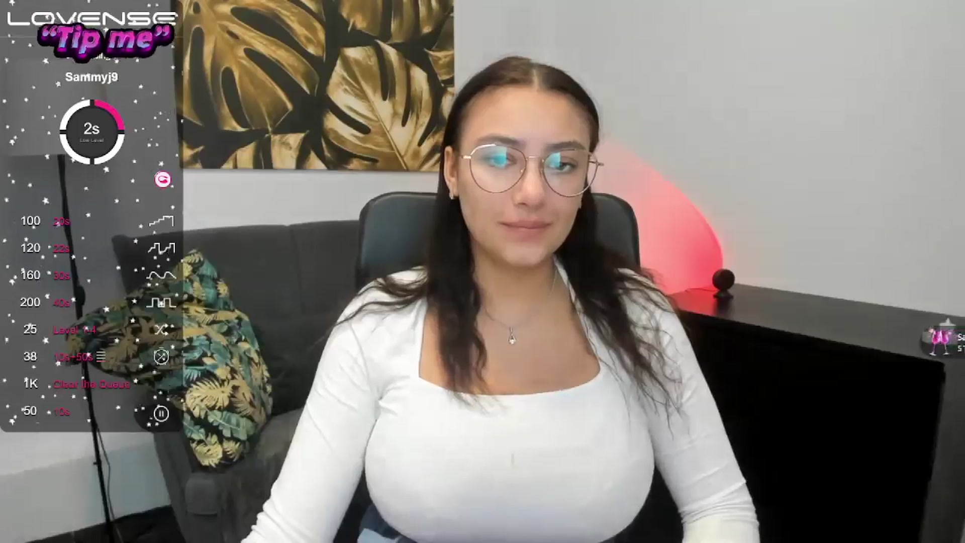 Gallery image thumbnail from SunfLowerr's myfreecams stream on, 09/23/2024, 16:13 image 5 of 20