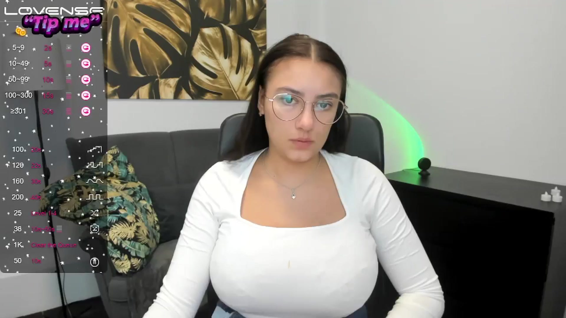Gallery image thumbnail from SunfLowerr's myfreecams stream on, 09/23/2024, 16:13 image 9 of 20