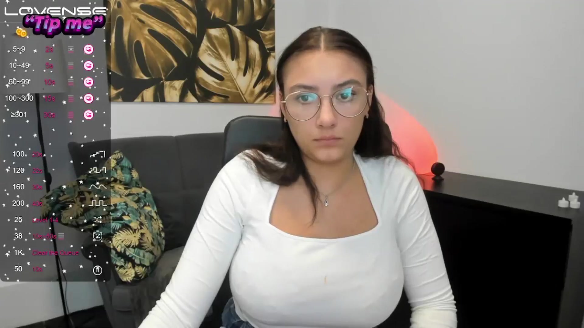 Gallery image thumbnail from SunfLowerr's myfreecams stream on, 09/23/2024, 16:13 image 17 of 20