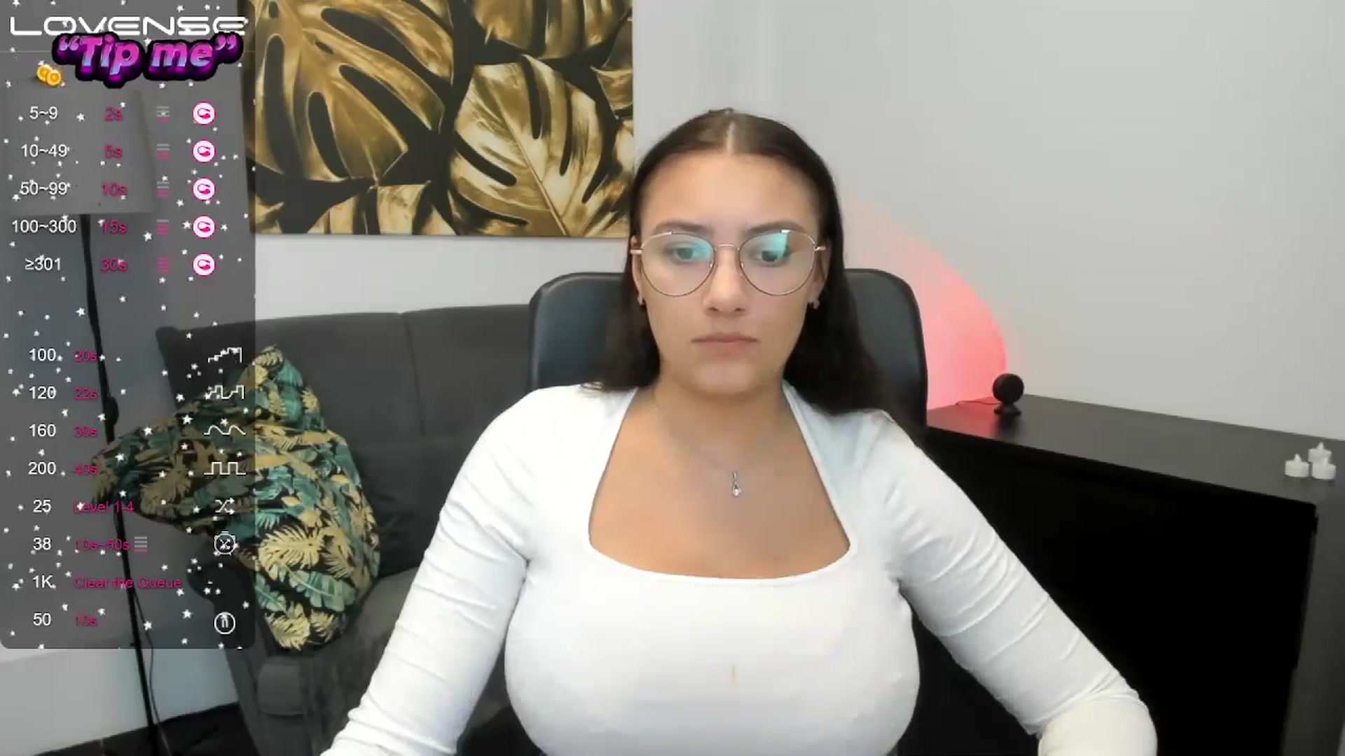 Gallery image thumbnail from SunfLowerr's myfreecams stream on, 09/23/2024, 18:19 image 11 of 20