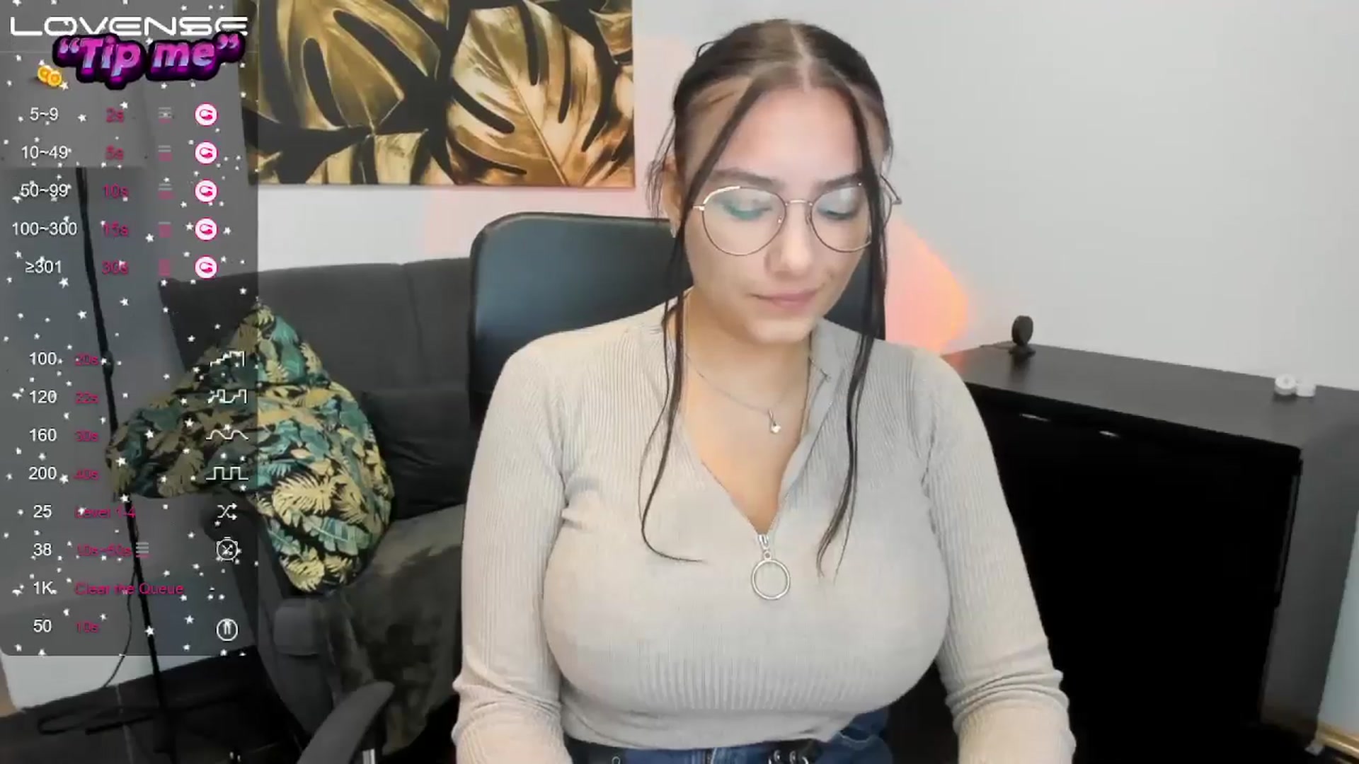 Gallery image thumbnail from SunfLowerr's myfreecams stream on, 09/26/2024, 14:19 image 12 of 20