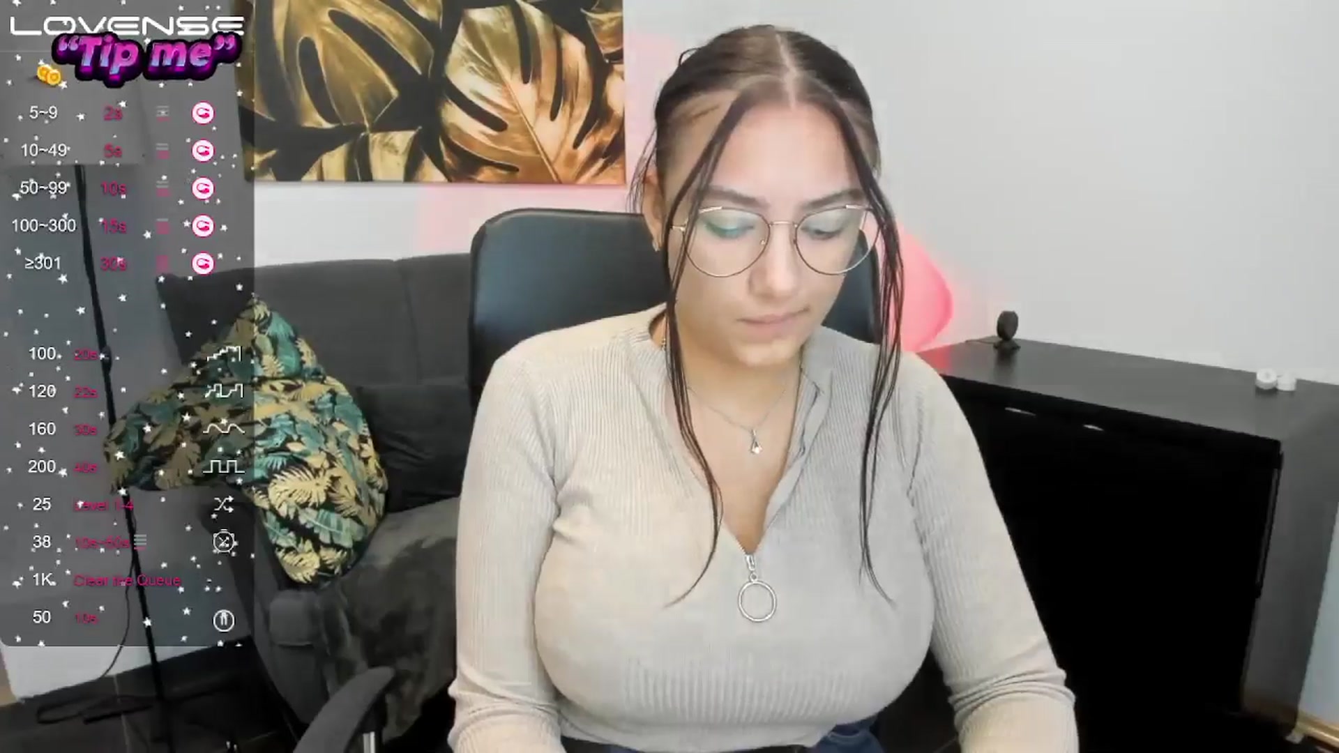 Gallery image thumbnail from SunfLowerr's myfreecams stream on, 09/26/2024, 14:19 image 20 of 20