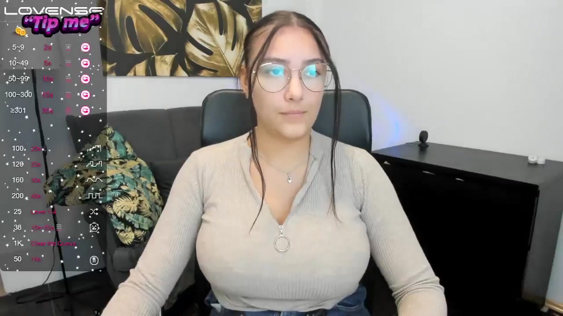 Gallery image thumbnail from SunfLowerr's myfreecams stream on, 09/26/2024, 14:19 image 17 of 20