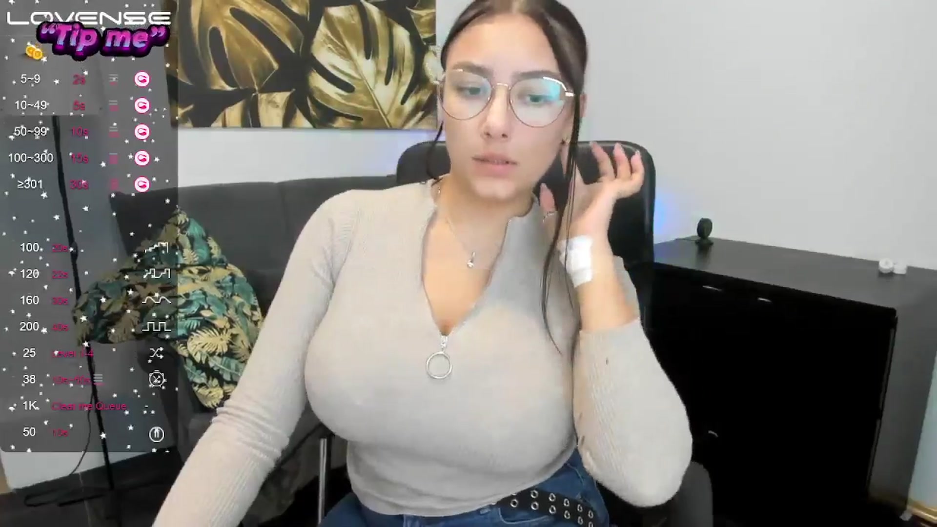 Gallery image thumbnail from SunfLowerr's myfreecams stream on, 09/26/2024, 16:28 image 9 of 20