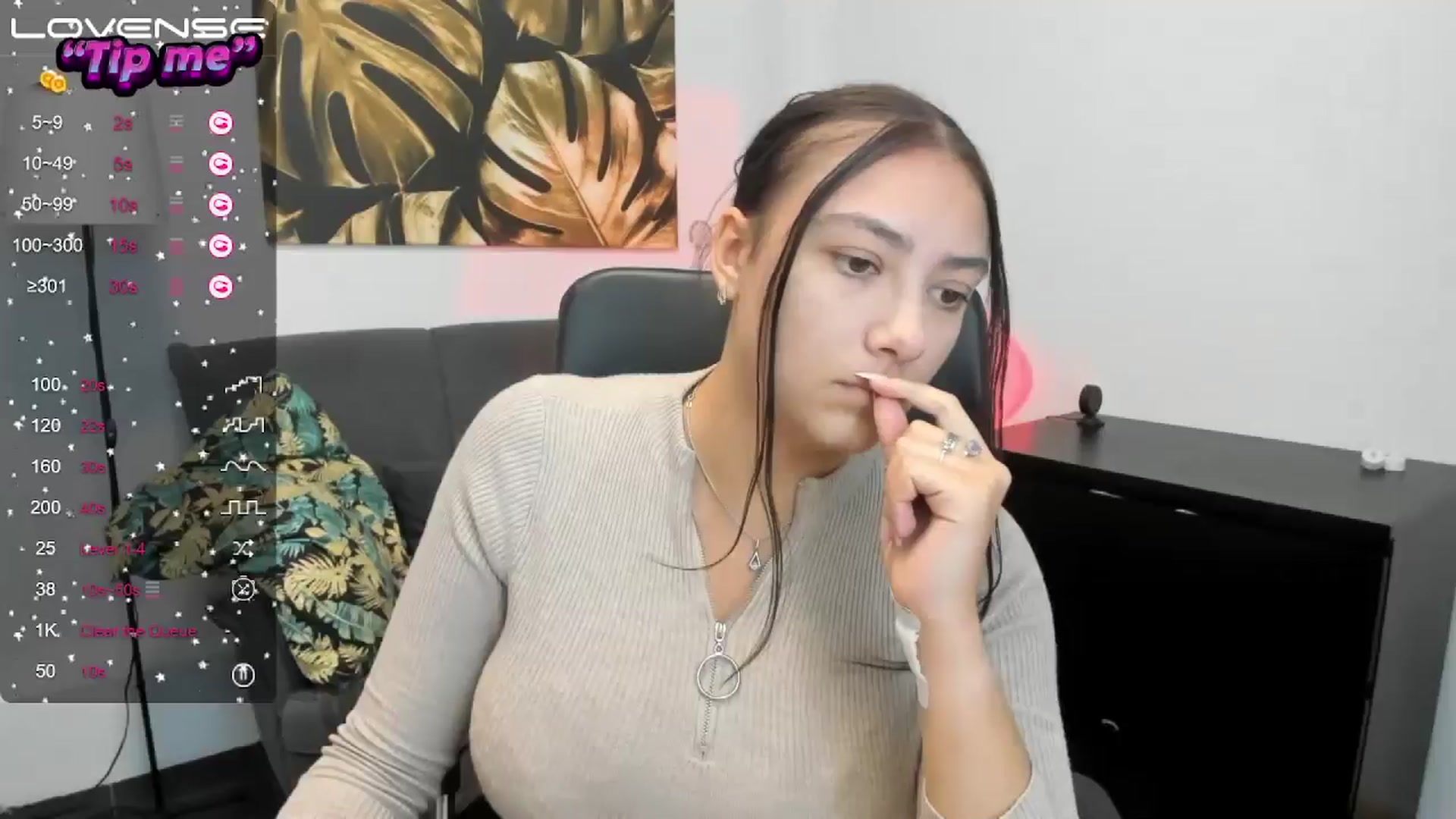 Gallery image thumbnail from SunfLowerr's myfreecams stream on, 09/26/2024, 17:03 image 5 of 20