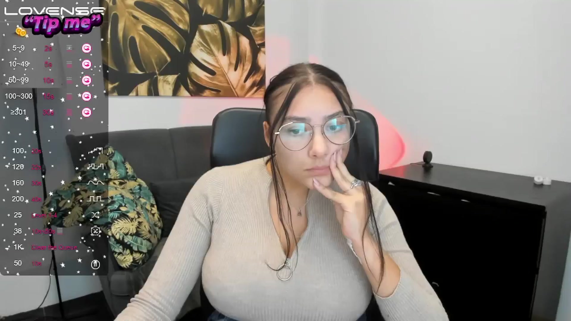 Gallery image thumbnail from SunfLowerr's myfreecams stream on, 09/26/2024, 17:03 image 16 of 20