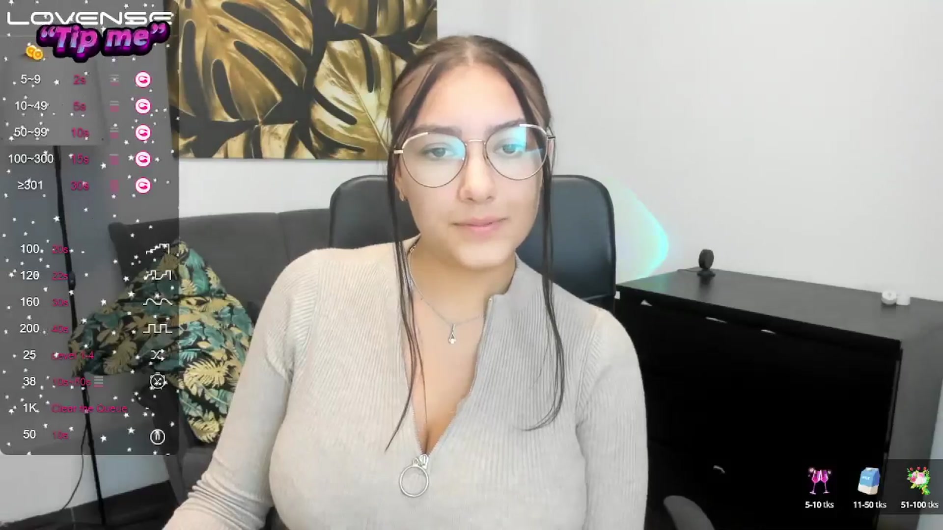 Gallery image thumbnail from SunfLowerr's myfreecams stream on, 09/26/2024, 17:03 image 10 of 20