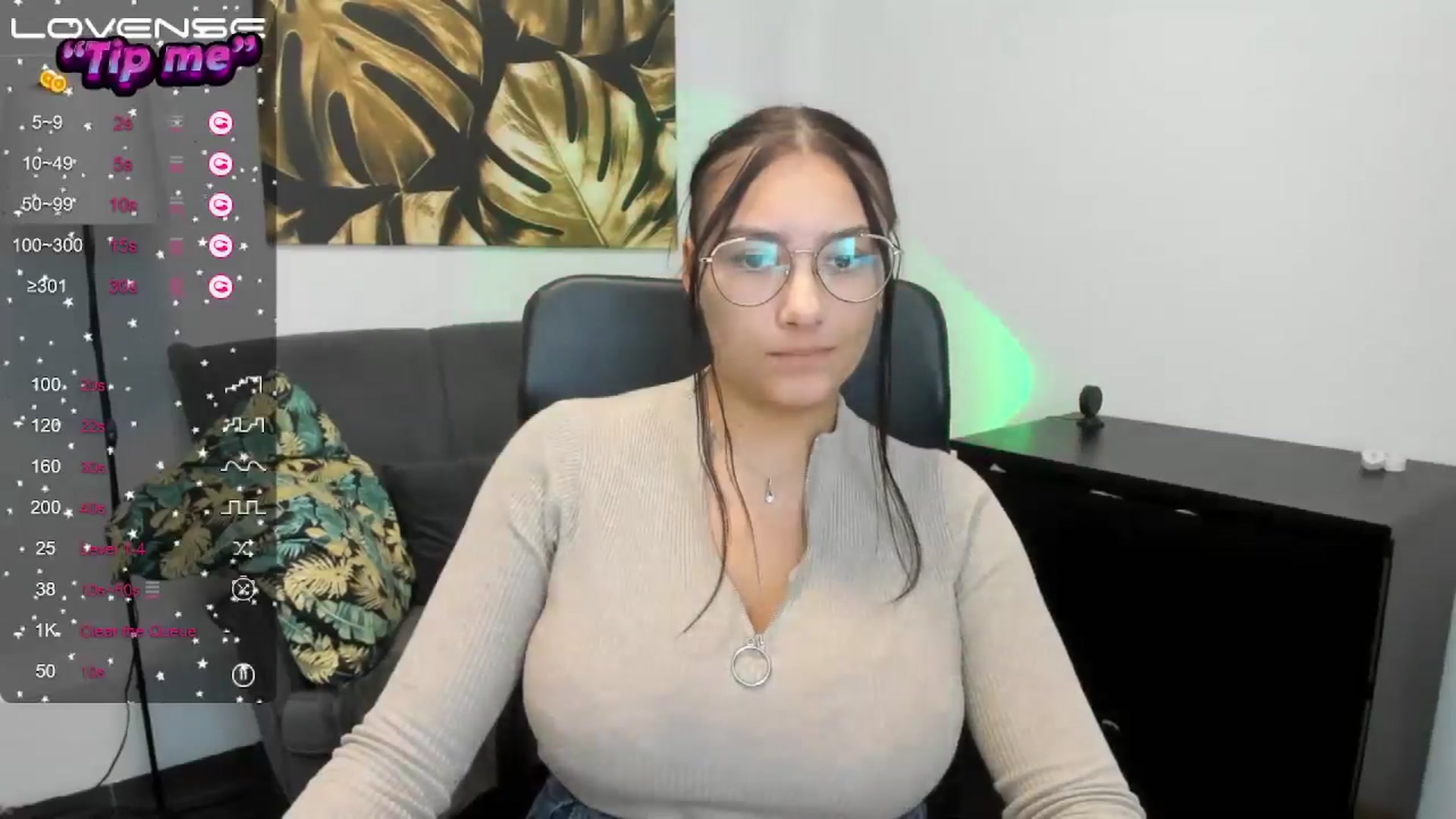 Gallery image thumbnail from SunfLowerr's myfreecams stream on, 09/26/2024, 17:03 image 11 of 20