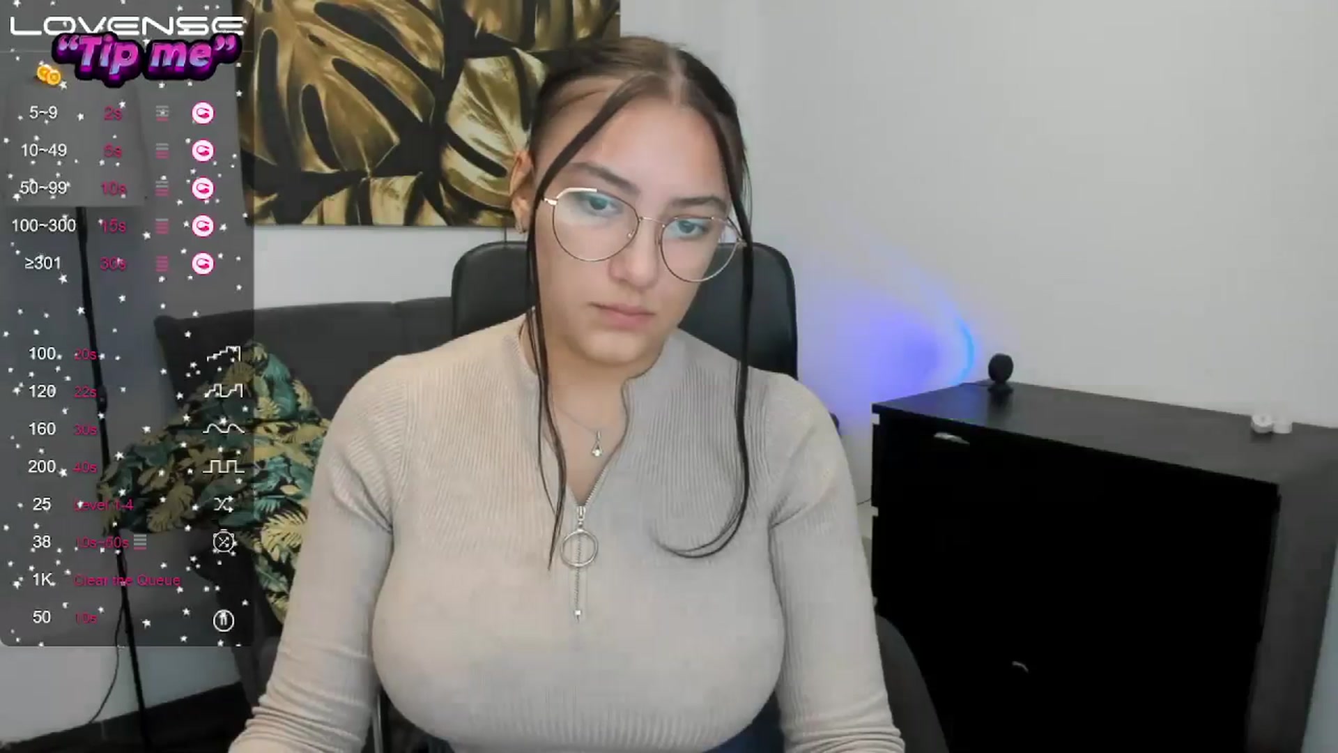 Gallery image thumbnail from SunfLowerr's myfreecams stream on, 09/26/2024, 19:17 image 7 of 20