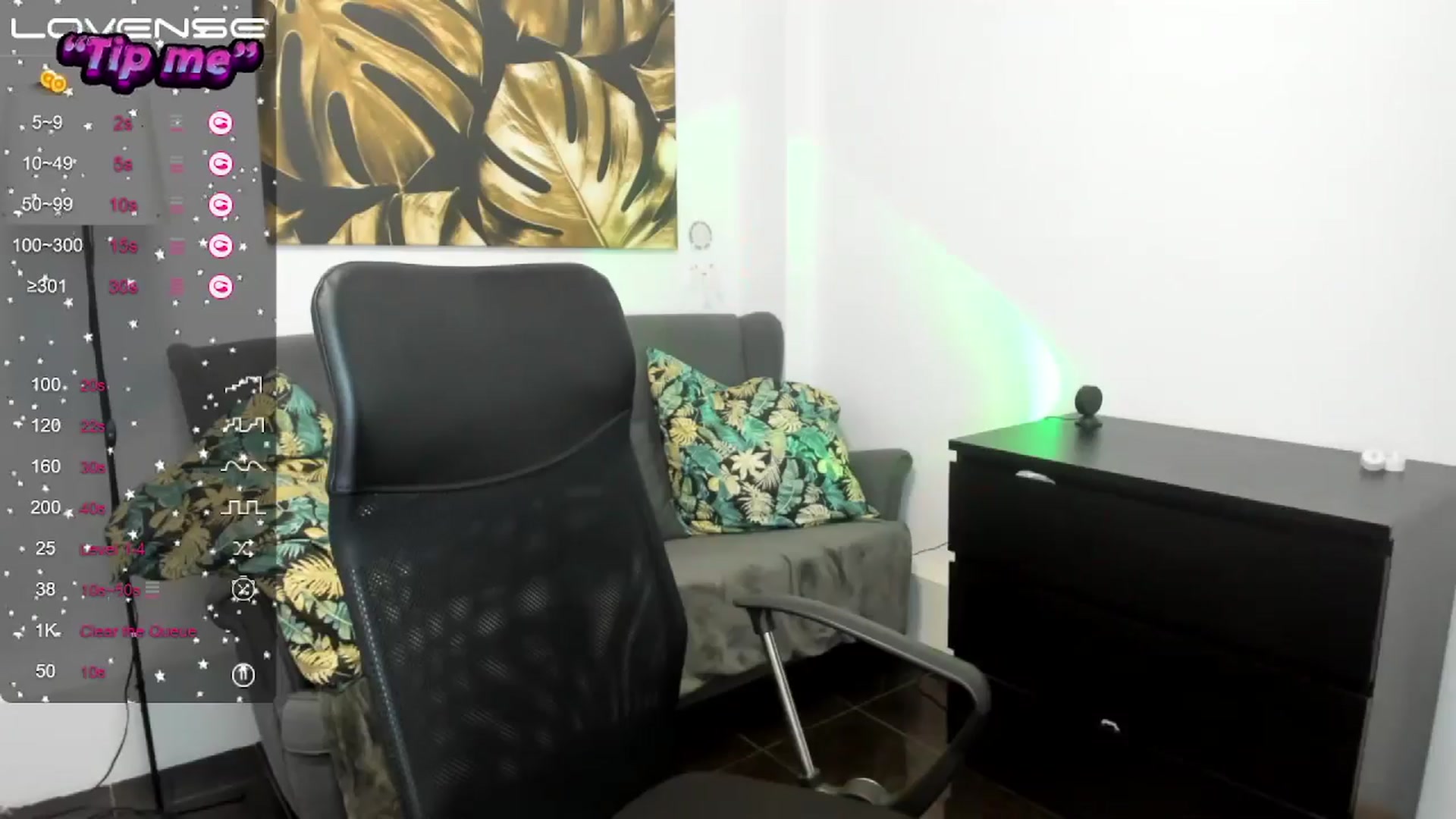 Gallery image thumbnail from SunfLowerr's myfreecams stream on, 09/26/2024, 19:17 image 10 of 20