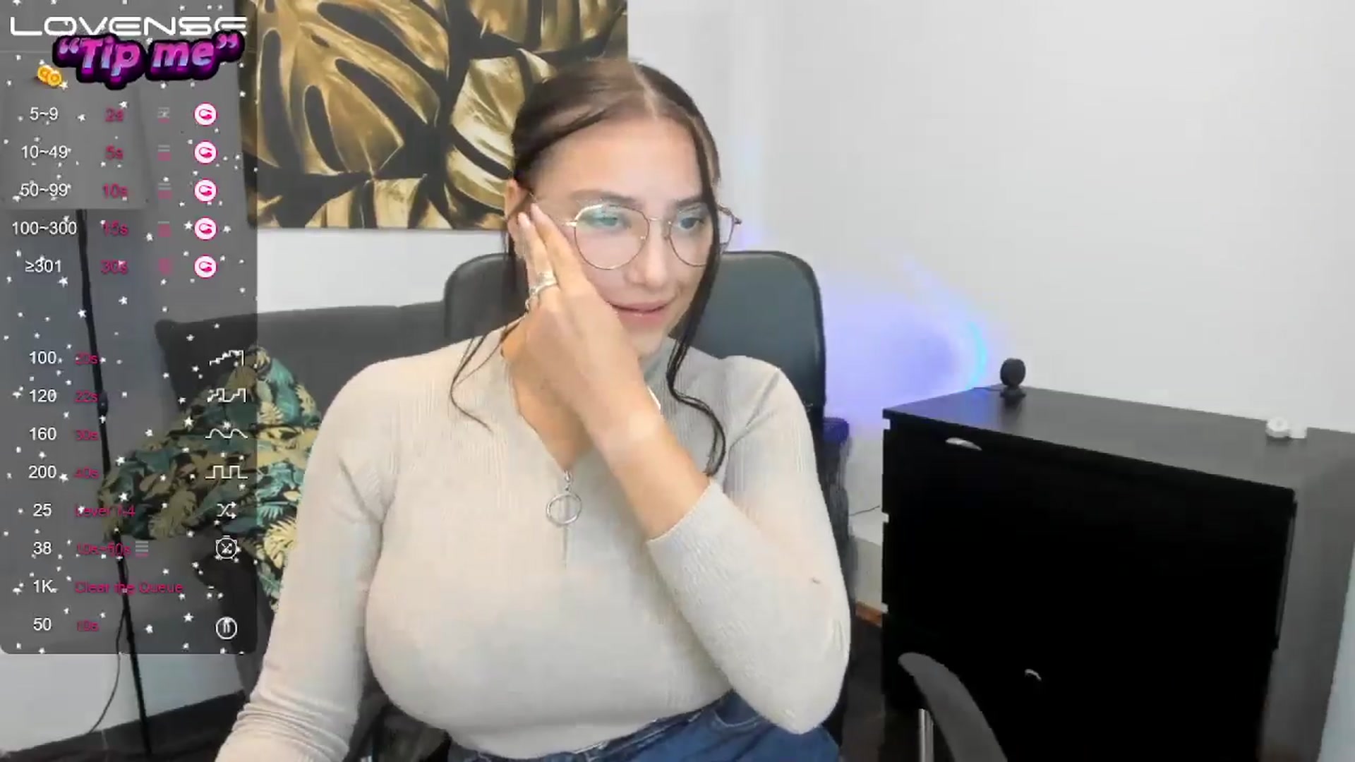 Gallery image thumbnail from SunfLowerr's myfreecams stream on, 09/26/2024, 19:17 image 11 of 20