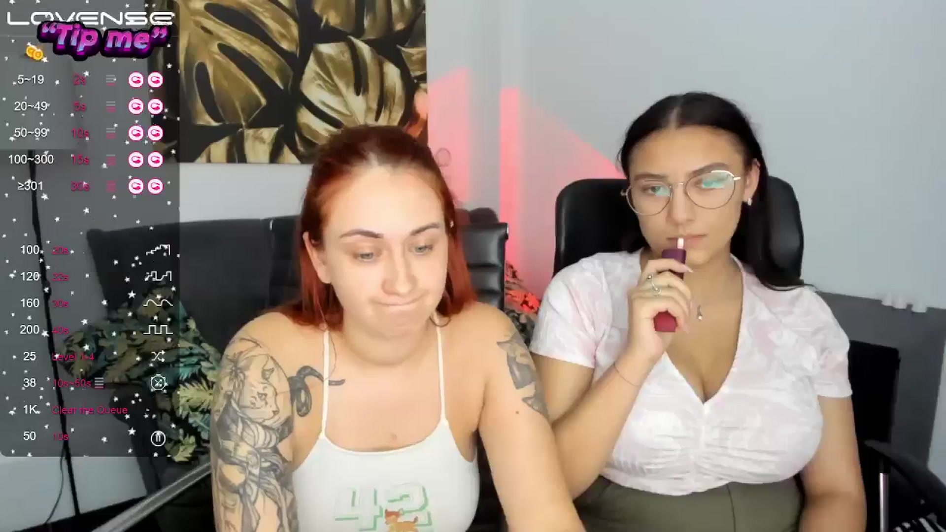 Gallery image thumbnail from SunfLowerr's myfreecams stream on, 09/27/2024, 19:14 image 16 of 20