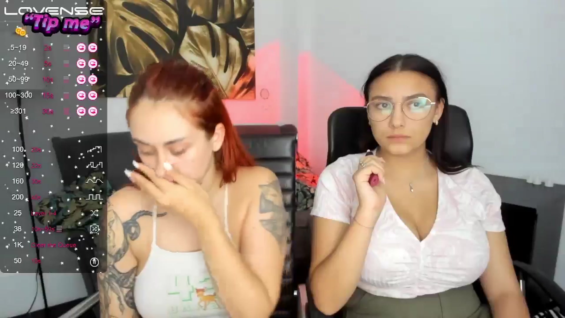 Gallery image thumbnail from SunfLowerr's myfreecams stream on, 09/27/2024, 19:14 image 18 of 20