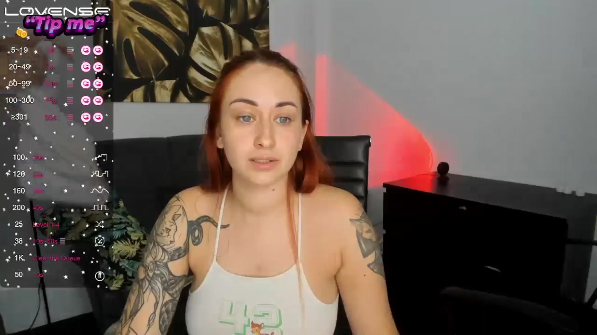 Gallery image thumbnail from SunfLowerr's myfreecams stream on, 09/27/2024, 19:14 image 13 of 20
