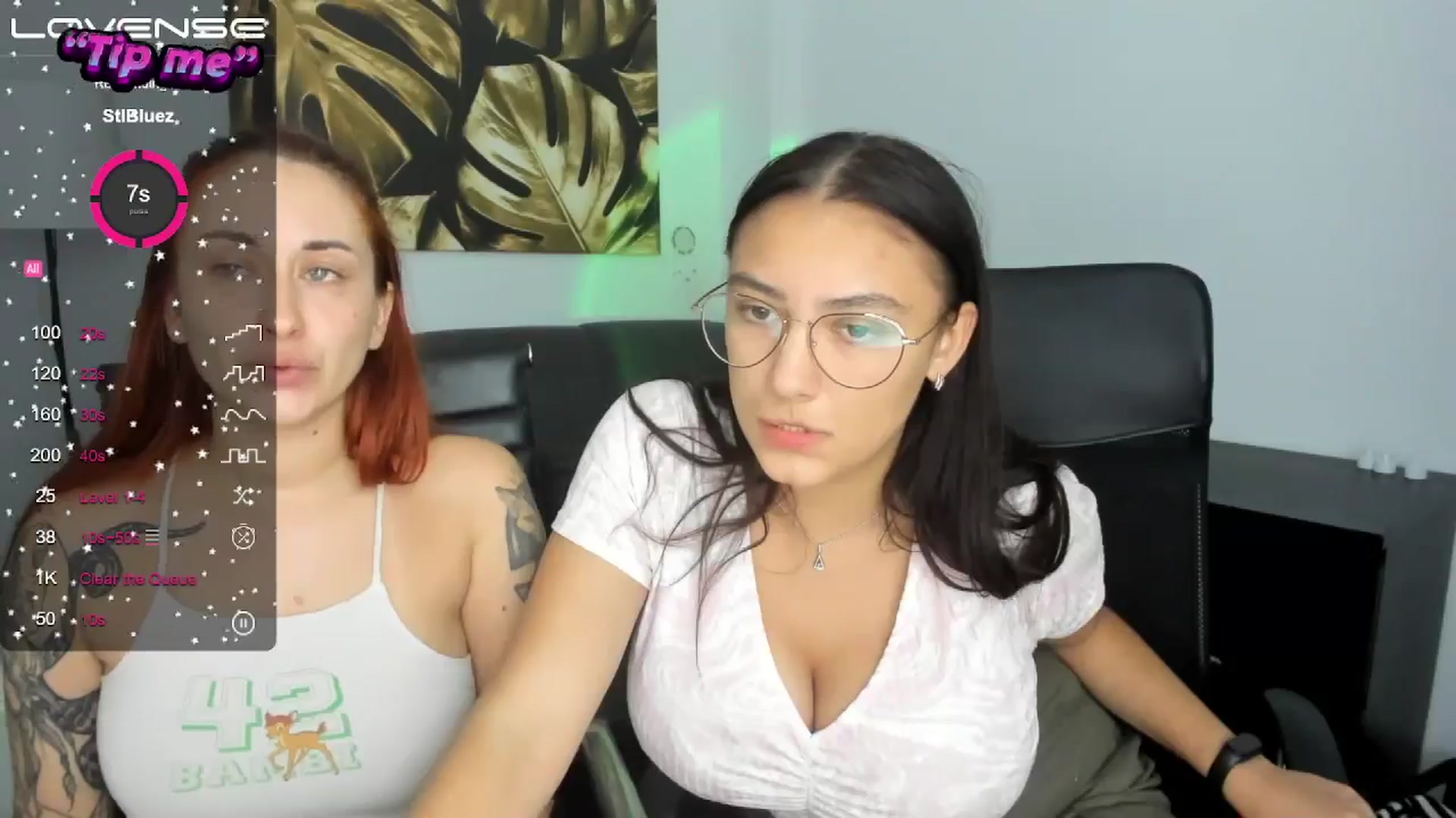Gallery image thumbnail from SunfLowerr's myfreecams stream on, 09/27/2024, 19:14 image 8 of 20