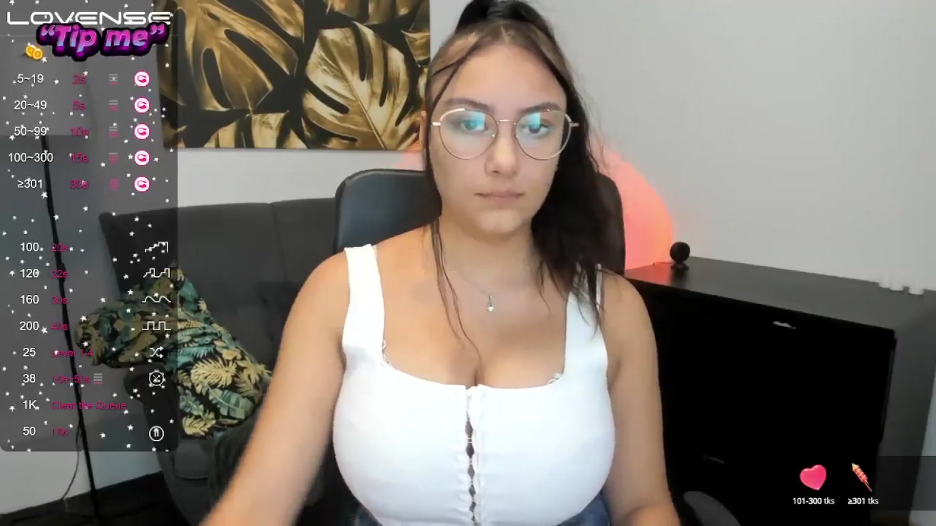 Gallery image thumbnail from SunfLowerr's myfreecams stream on, 09/28/2024, 13:25 image 20 of 20