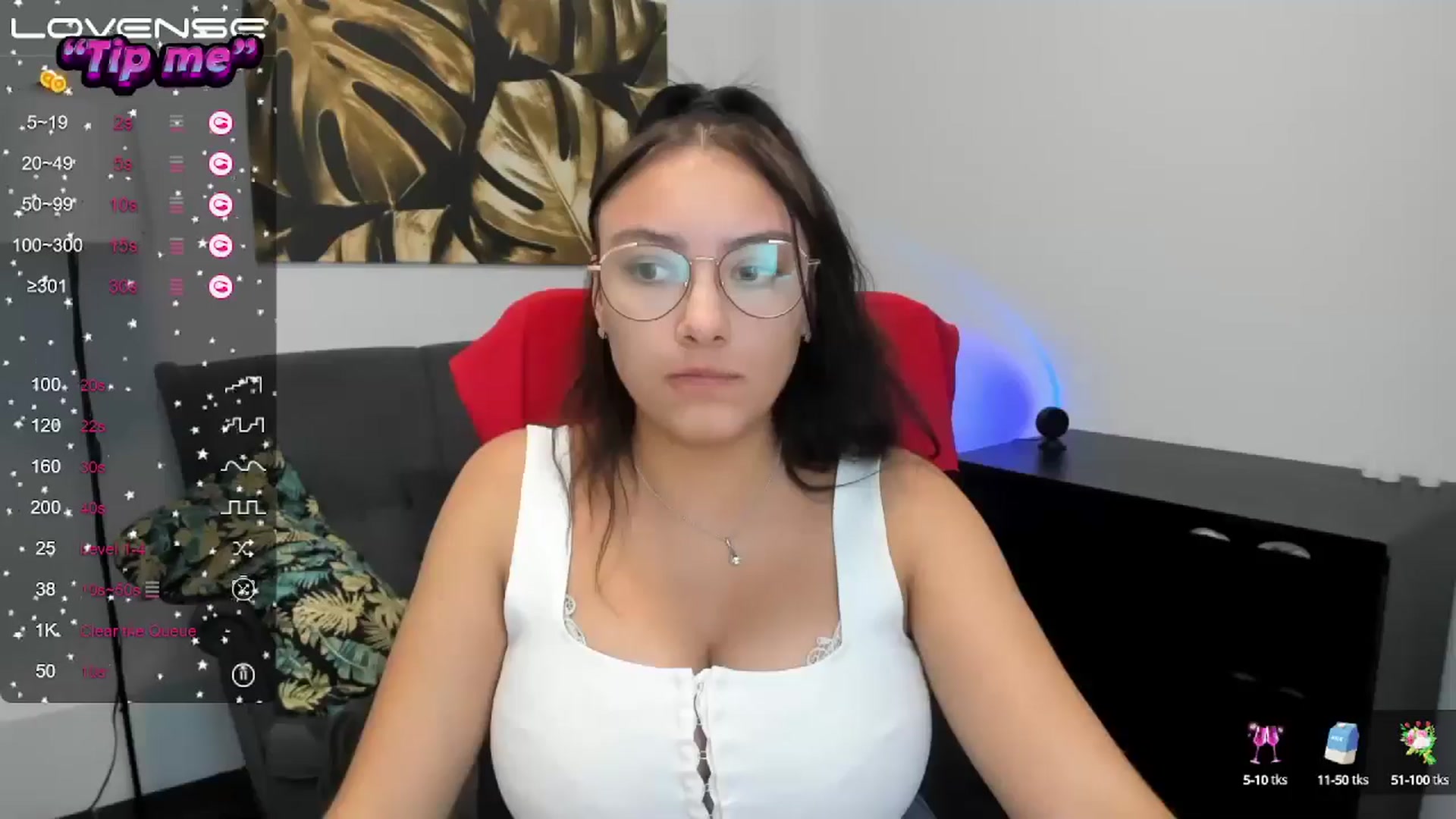 Gallery image thumbnail from SunfLowerr's myfreecams stream on, 09/28/2024, 16:09 image 3 of 20