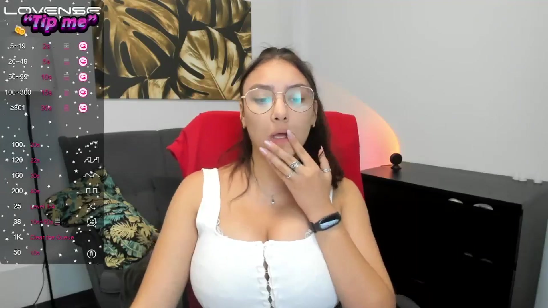 Gallery image thumbnail from SunfLowerr's myfreecams stream on, 09/28/2024, 16:09 image 13 of 20