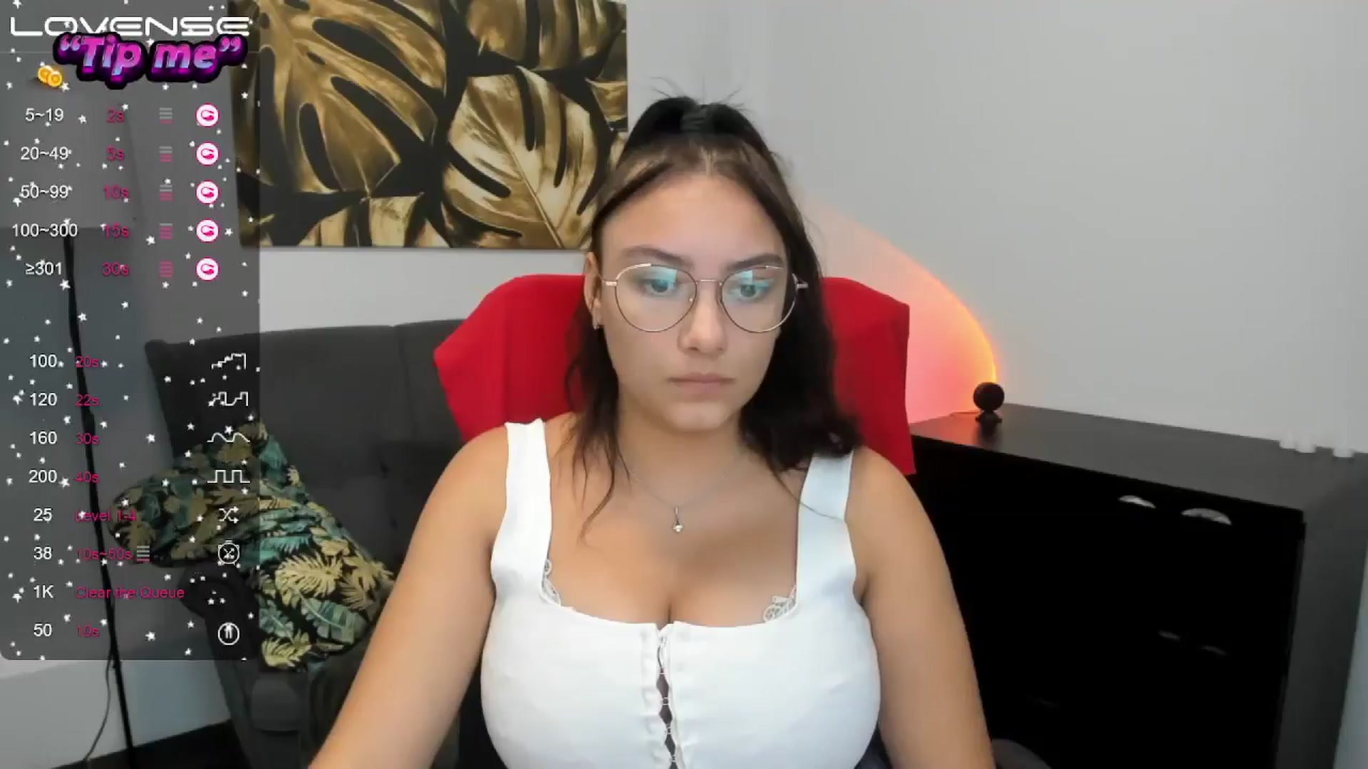 Gallery image thumbnail from SunfLowerr's myfreecams stream on, 09/28/2024, 16:09 image 7 of 20