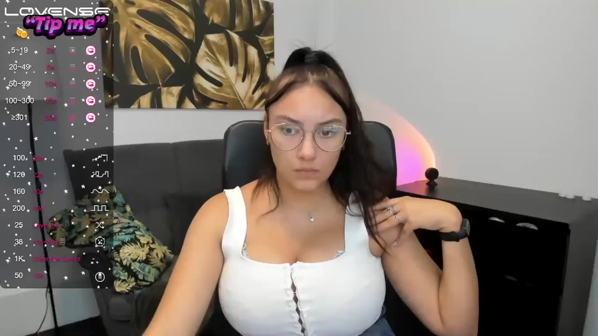 Gallery image thumbnail from SunfLowerr's myfreecams stream on, 09/28/2024, 17:06 image 20 of 20