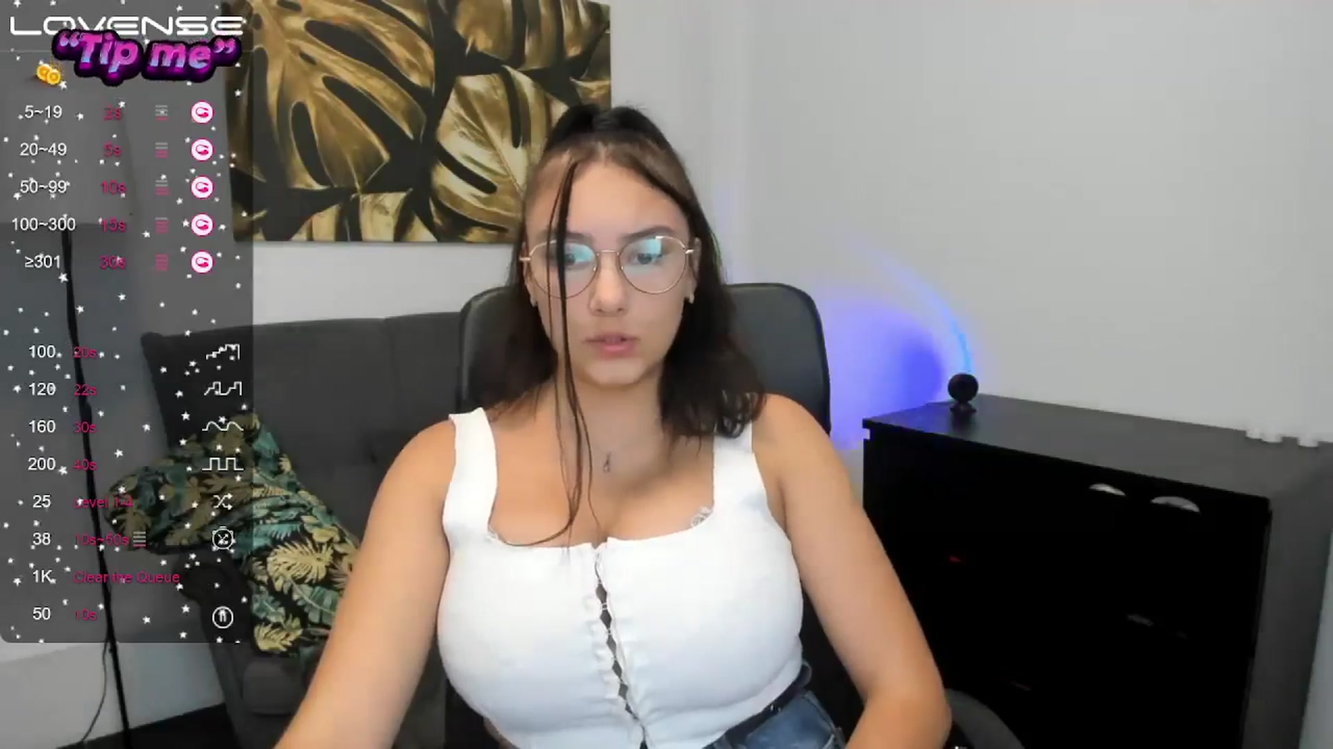 Gallery image thumbnail from SunfLowerr's myfreecams stream on, 09/28/2024, 17:06 image 2 of 20