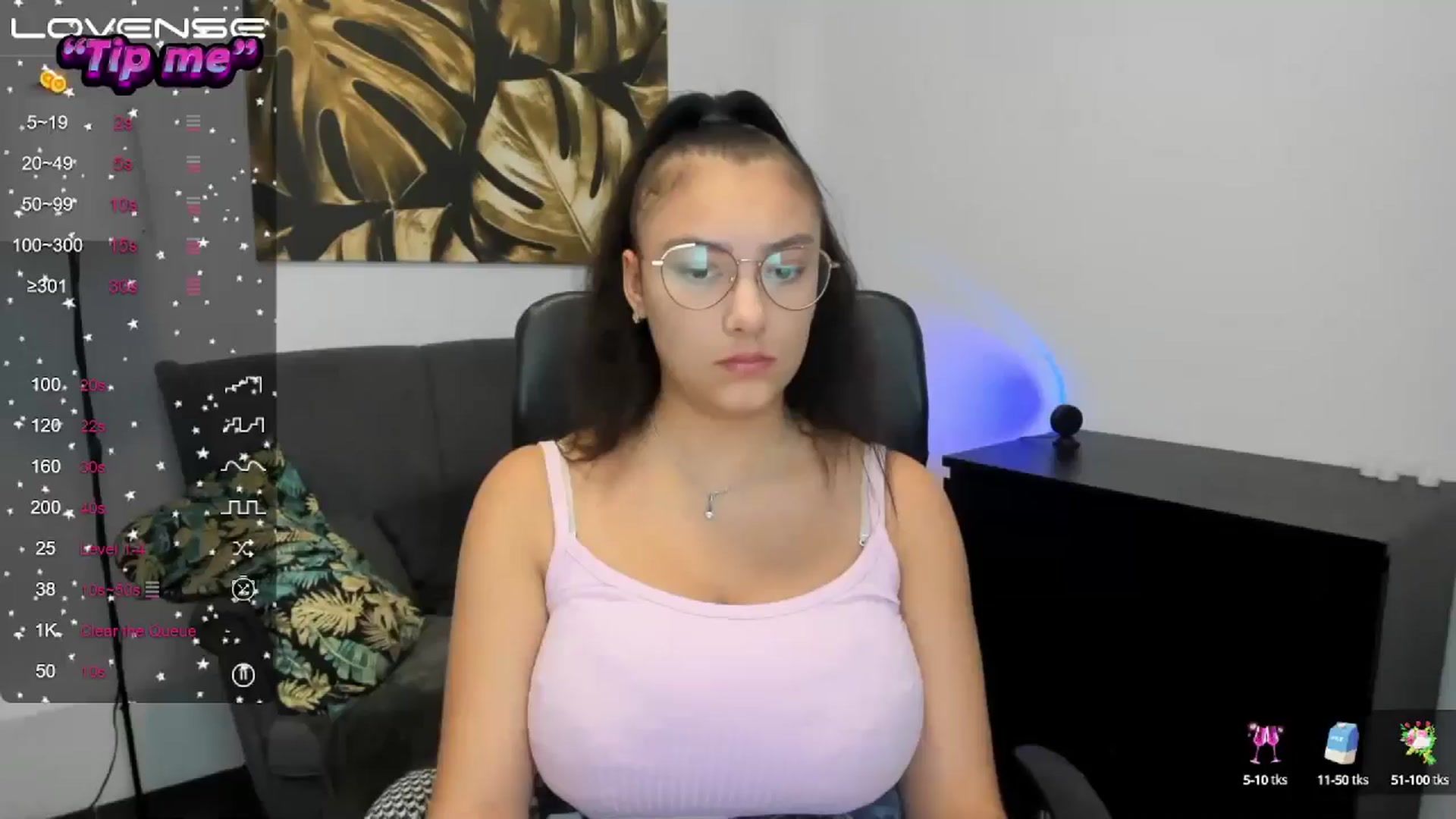 Gallery image thumbnail from SunfLowerr's myfreecams stream on, 09/29/2024, 16:46 image 1 of 20