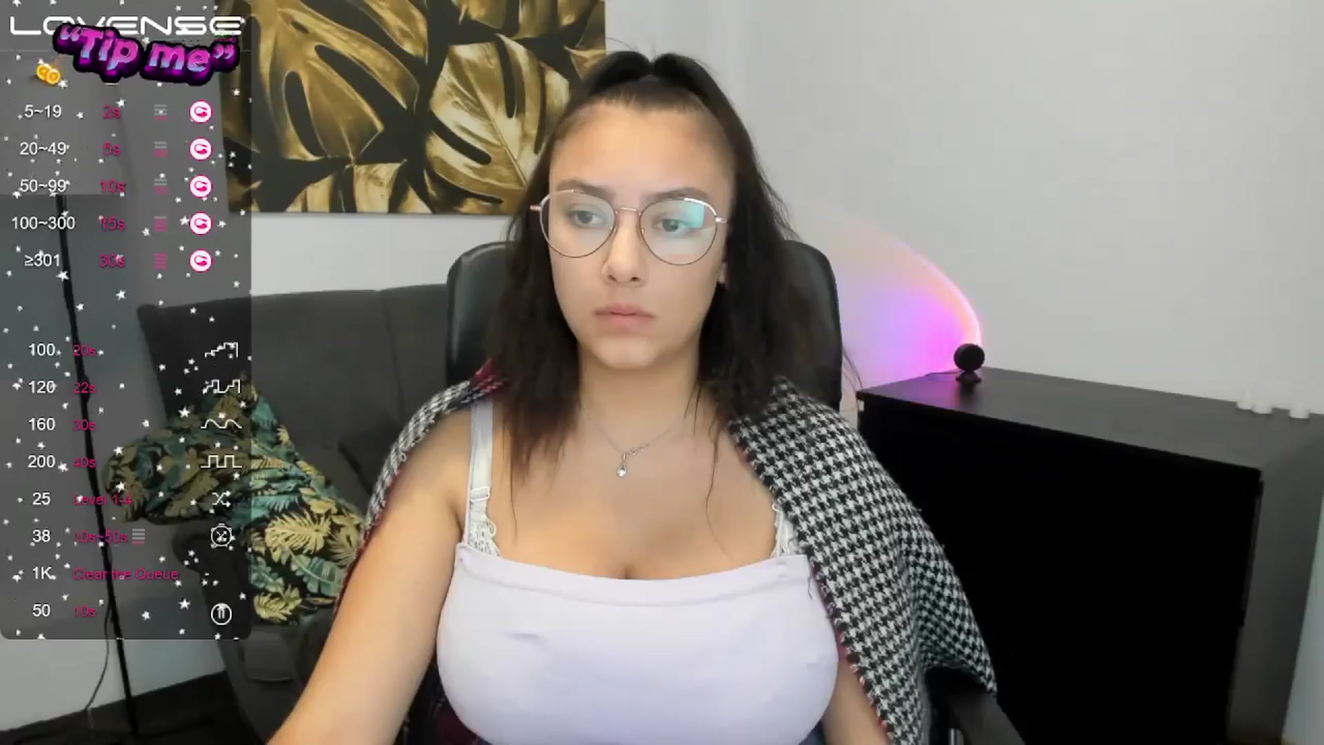 Gallery image thumbnail from SunfLowerr's myfreecams stream on, 09/29/2024, 17:13 image 4 of 20