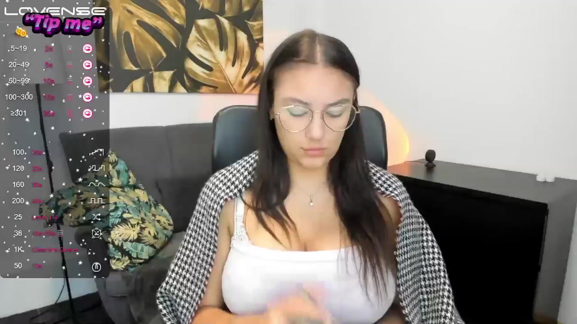Gallery image thumbnail from SunfLowerr's myfreecams stream on, 09/30/2024, 13:33 image 20 of 20