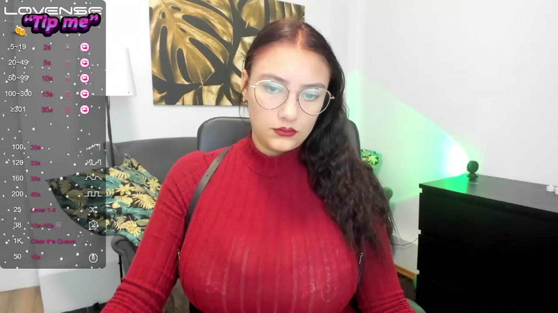 Gallery image thumbnail from SunfLowerr's myfreecams stream on, 10/04/2024, 12:47 image 14 of 20