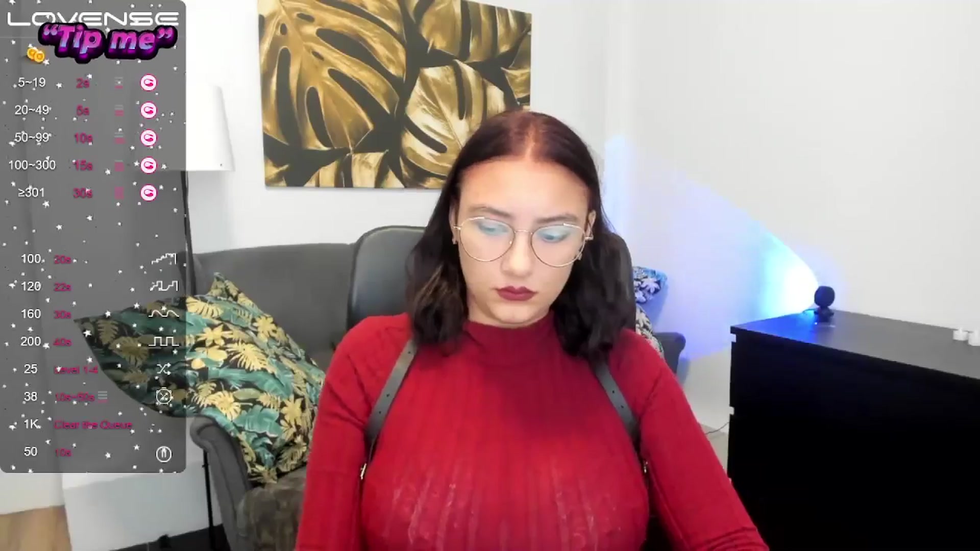 Gallery image thumbnail from SunfLowerr's myfreecams stream on, 10/04/2024, 16:29 image 3 of 20