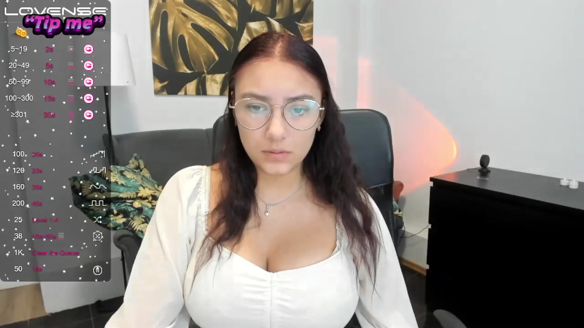 Gallery image thumbnail from SunfLowerr's myfreecams stream on, 10/05/2024, 14:40 image 13 of 20
