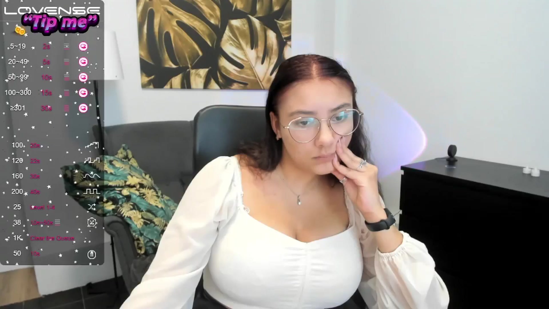 Gallery image thumbnail from SunfLowerr's myfreecams stream on, 10/05/2024, 14:40 image 20 of 20