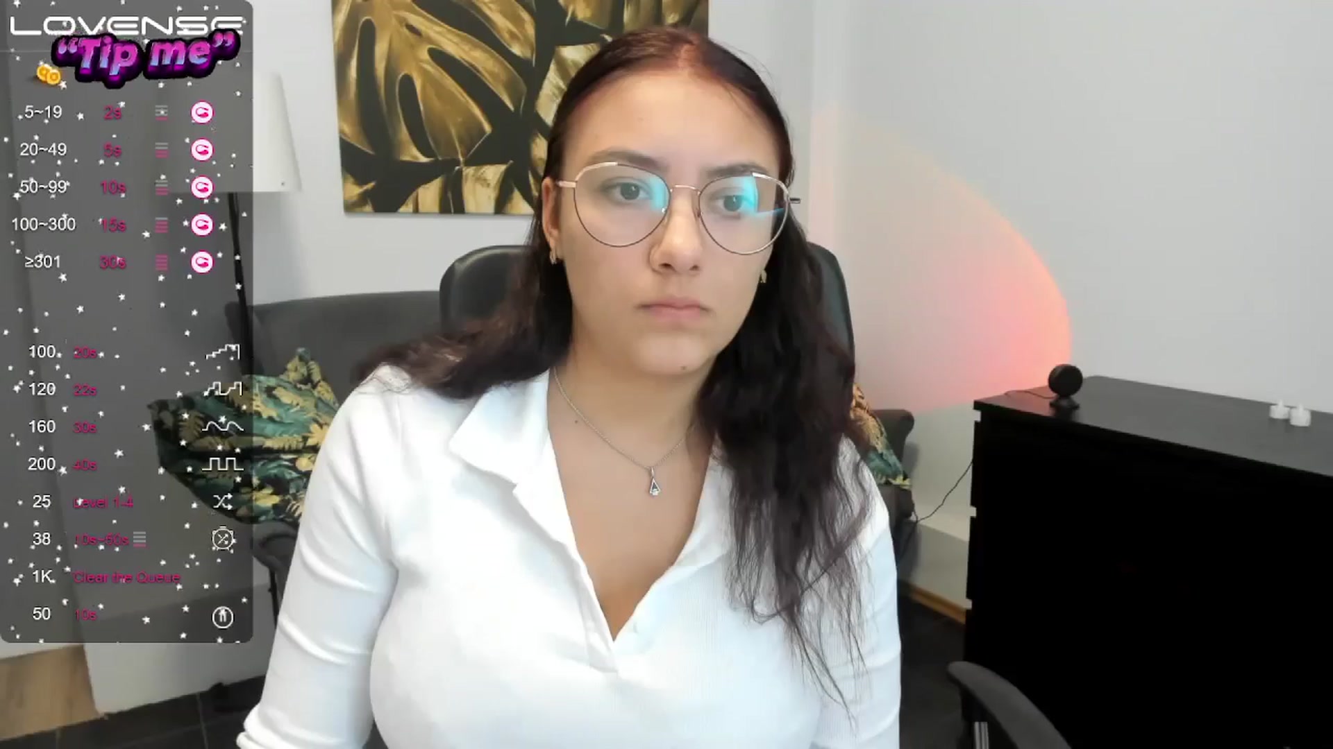 Gallery image thumbnail from SunfLowerr's myfreecams stream on, 10/05/2024, 15:28 image 14 of 20