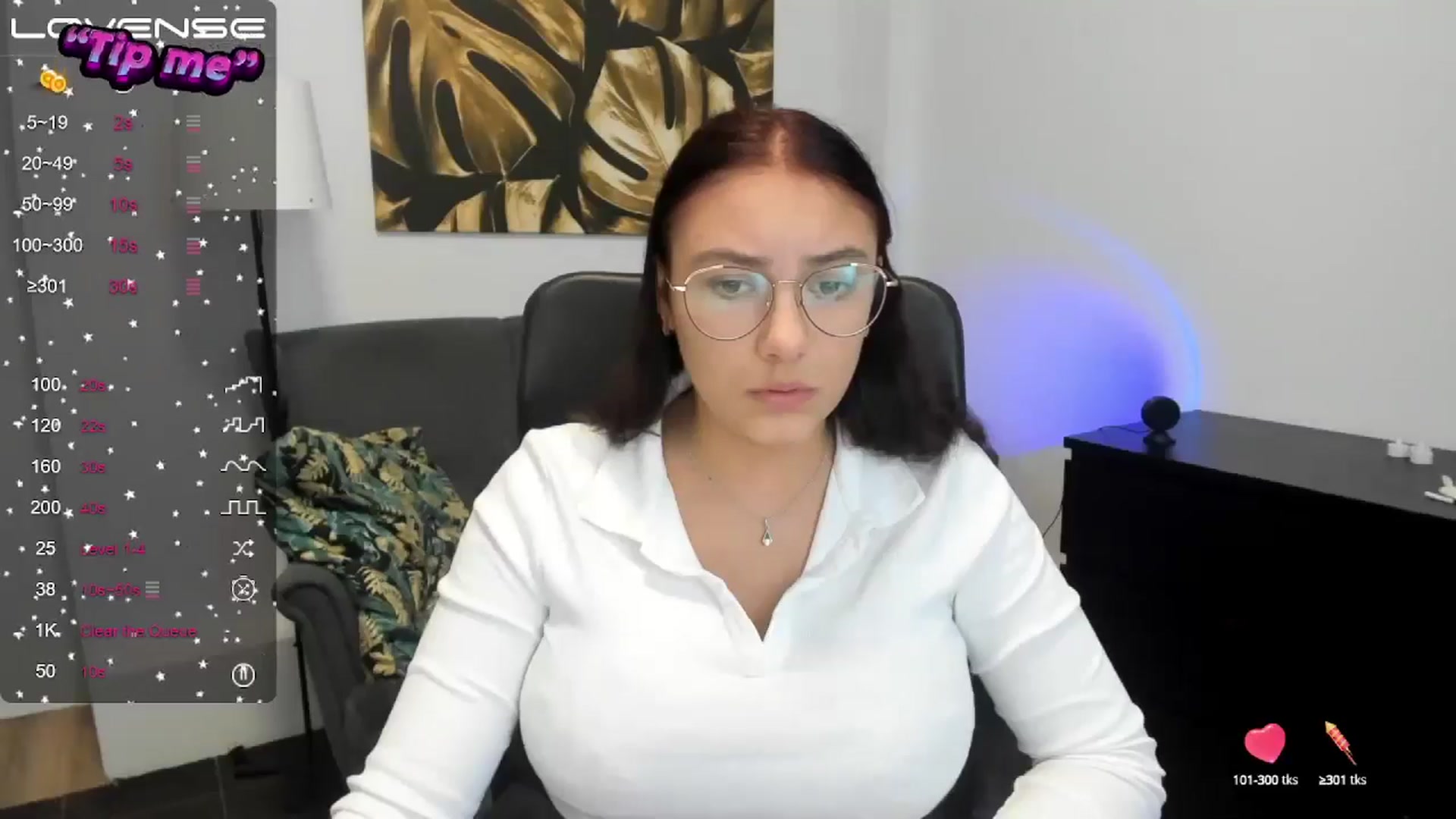 Gallery image thumbnail from SunfLowerr's myfreecams stream on, 10/05/2024, 17:15 image 10 of 20