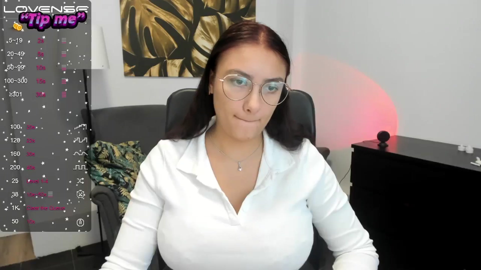 Gallery image thumbnail from SunfLowerr's myfreecams stream on, 10/05/2024, 17:15 image 3 of 20