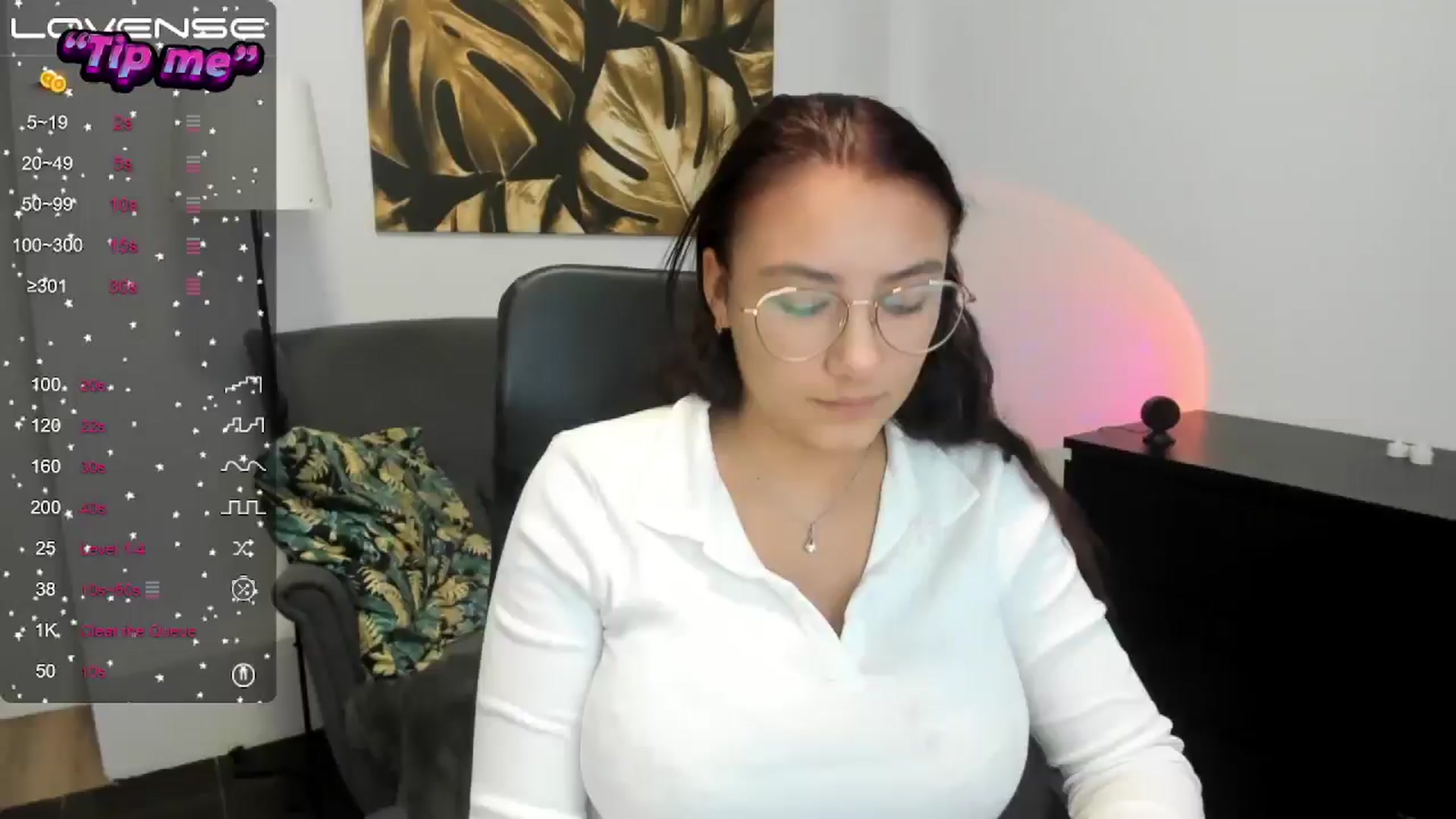 Gallery image thumbnail from SunfLowerr's myfreecams stream on, 10/05/2024, 18:55 image 1 of 20