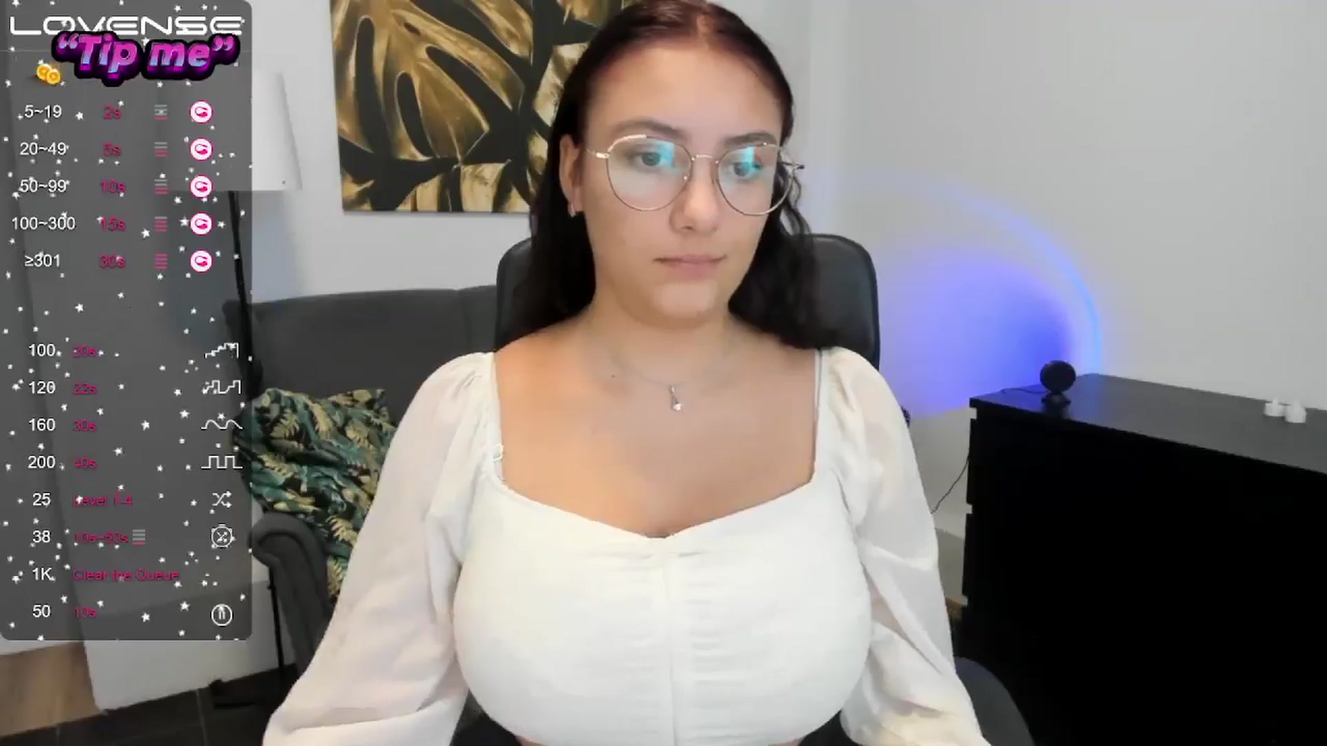 Gallery image thumbnail from SunfLowerr's myfreecams stream on, 10/05/2024, 19:50 image 19 of 20