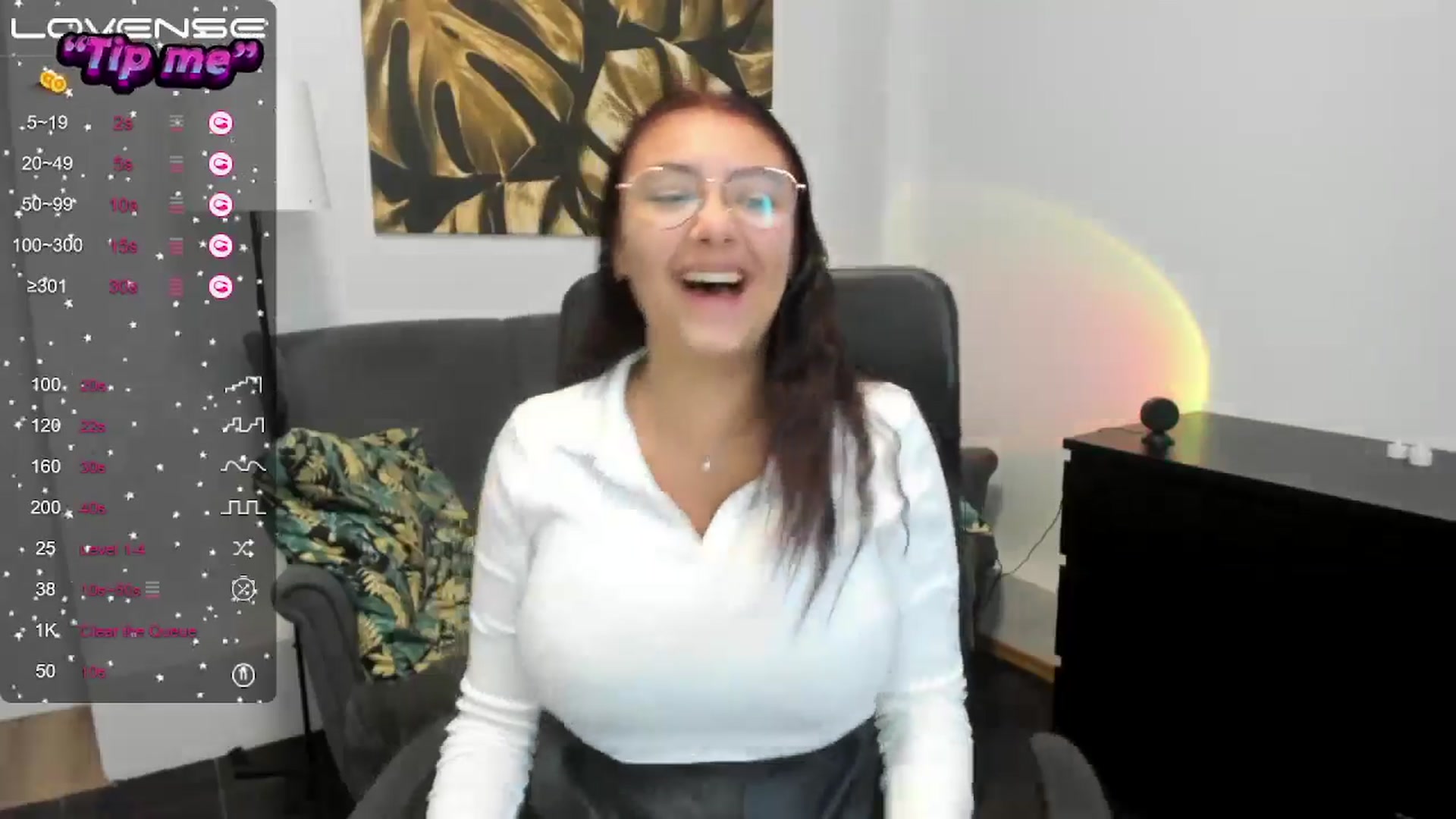 Gallery image thumbnail from SunfLowerr's myfreecams stream on, 10/05/2024, 19:50 image 2 of 20