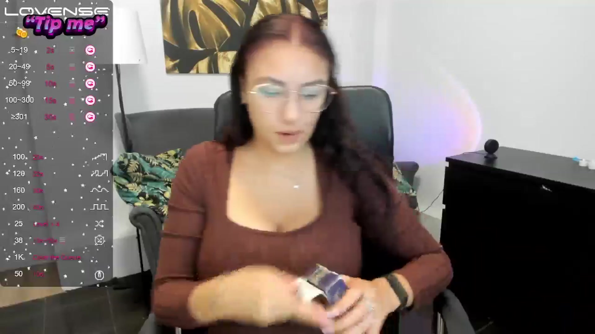 Gallery image thumbnail from SunfLowerr's myfreecams stream on, 10/06/2024, 15:24 image 2 of 20