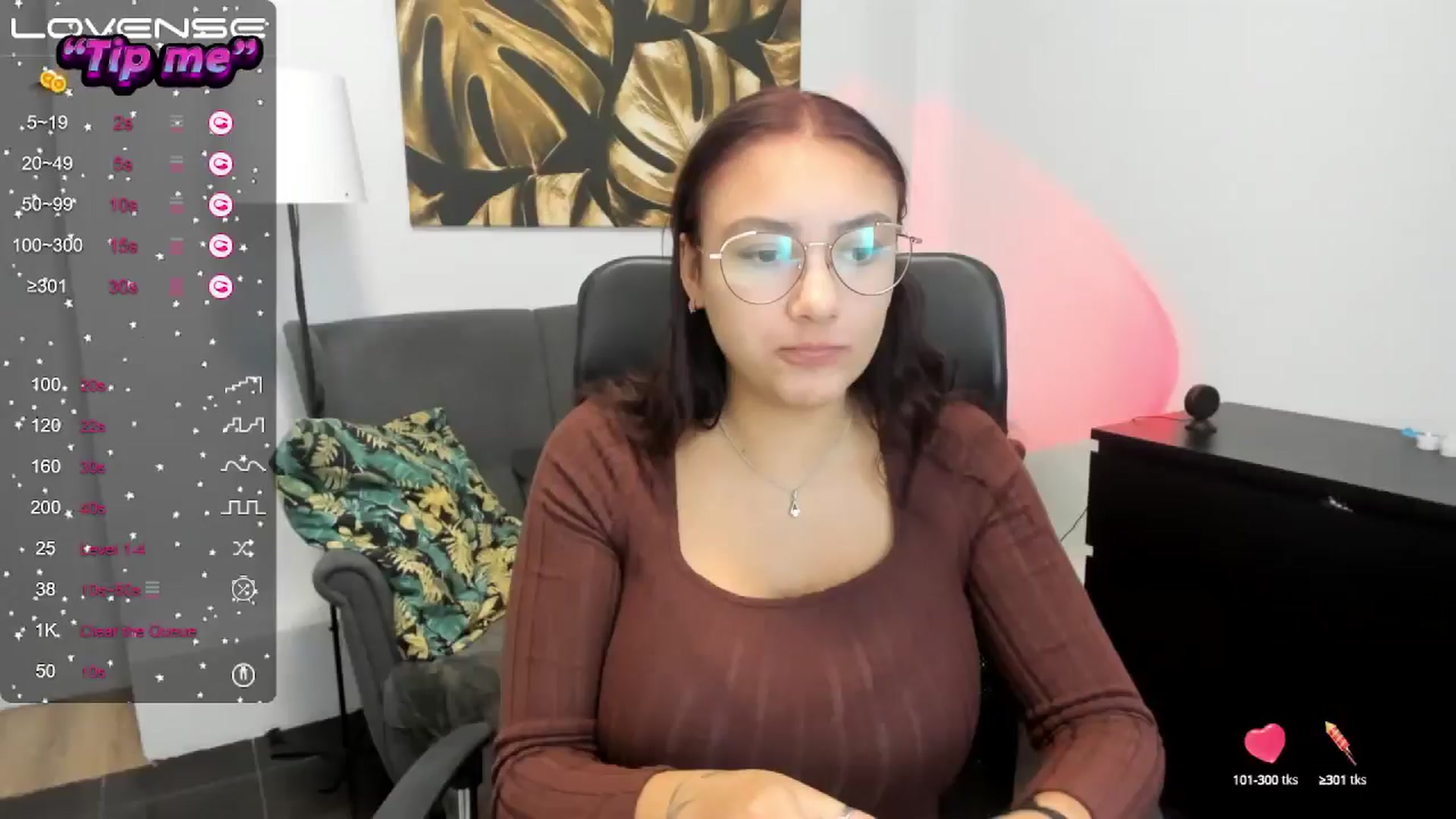 Gallery image thumbnail from SunfLowerr's myfreecams stream on, 10/06/2024, 15:24 image 16 of 20