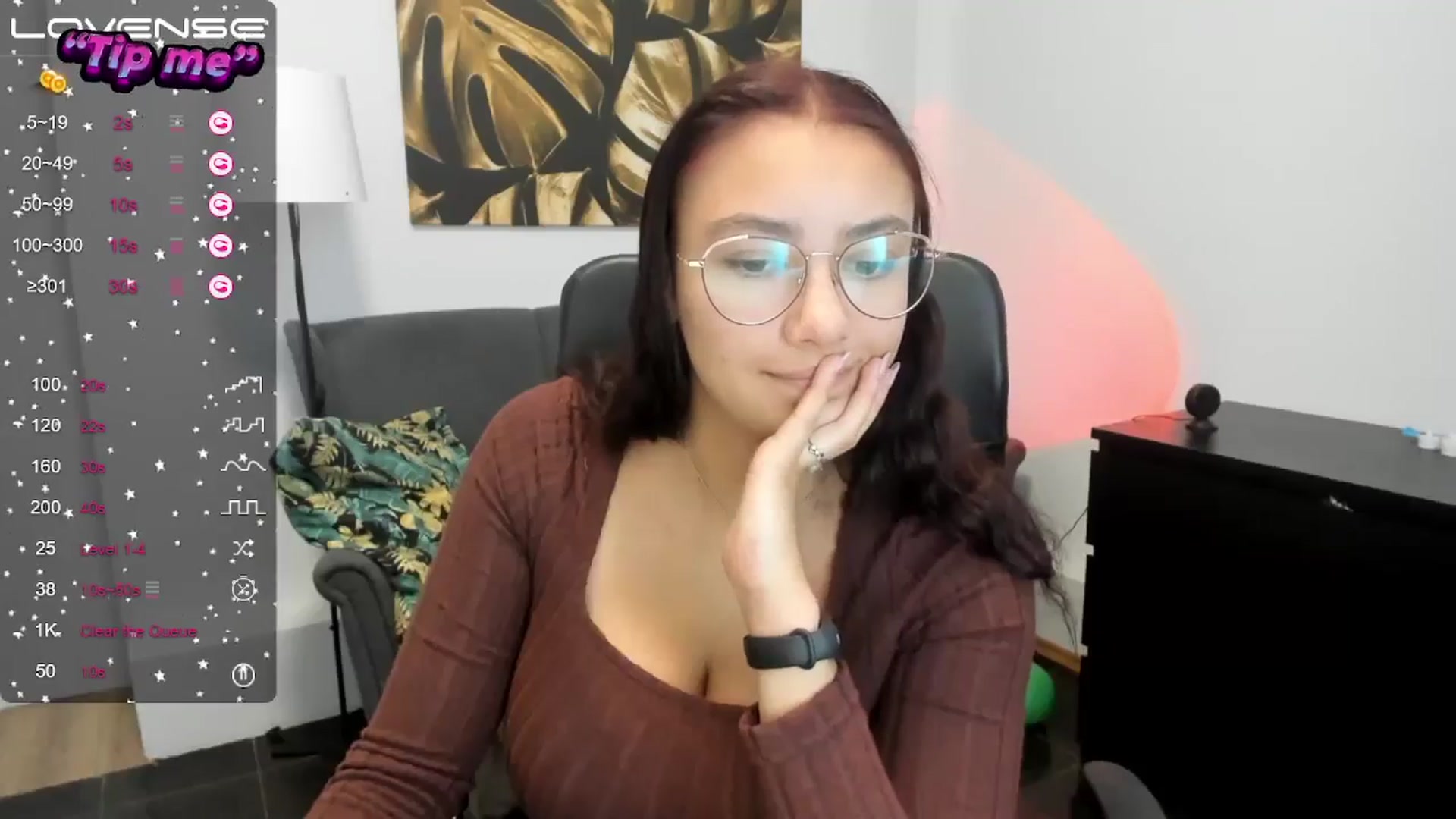Gallery image thumbnail from SunfLowerr's myfreecams stream on, 10/06/2024, 16:29 image 11 of 20