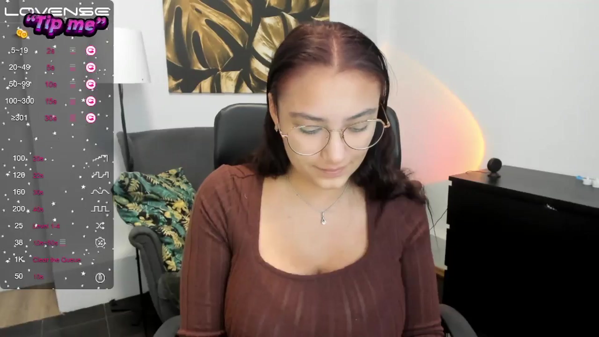 Gallery image thumbnail from SunfLowerr's myfreecams stream on, 10/06/2024, 16:29 image 17 of 20