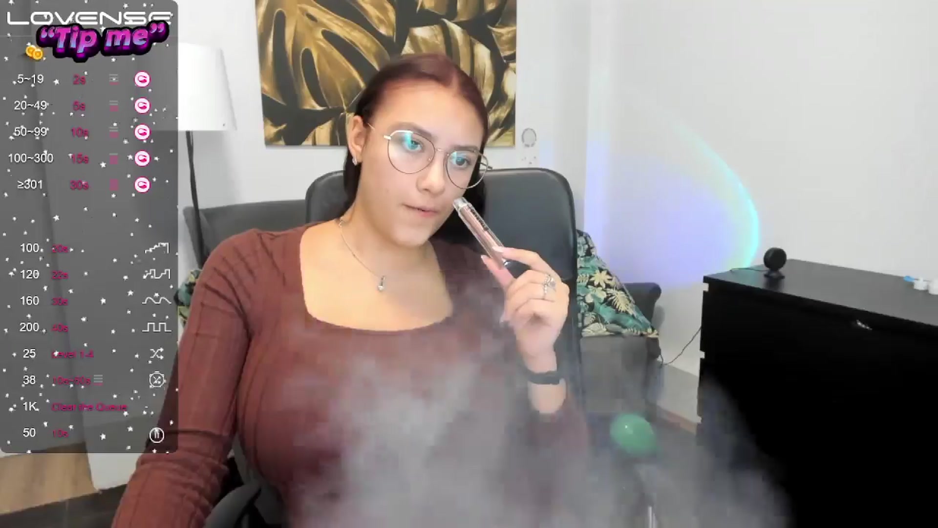 Gallery image thumbnail from SunfLowerr's myfreecams stream on, 10/06/2024, 17:18 image 20 of 20