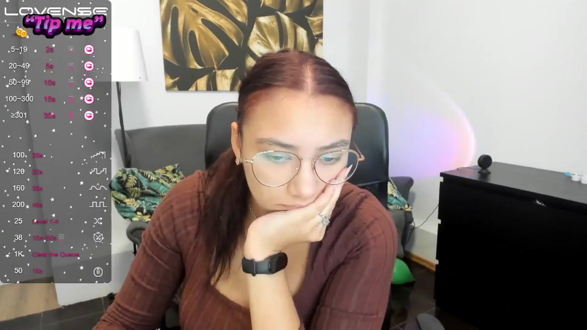 Gallery image thumbnail from SunfLowerr's myfreecams stream on, 10/06/2024, 17:49 image 20 of 20