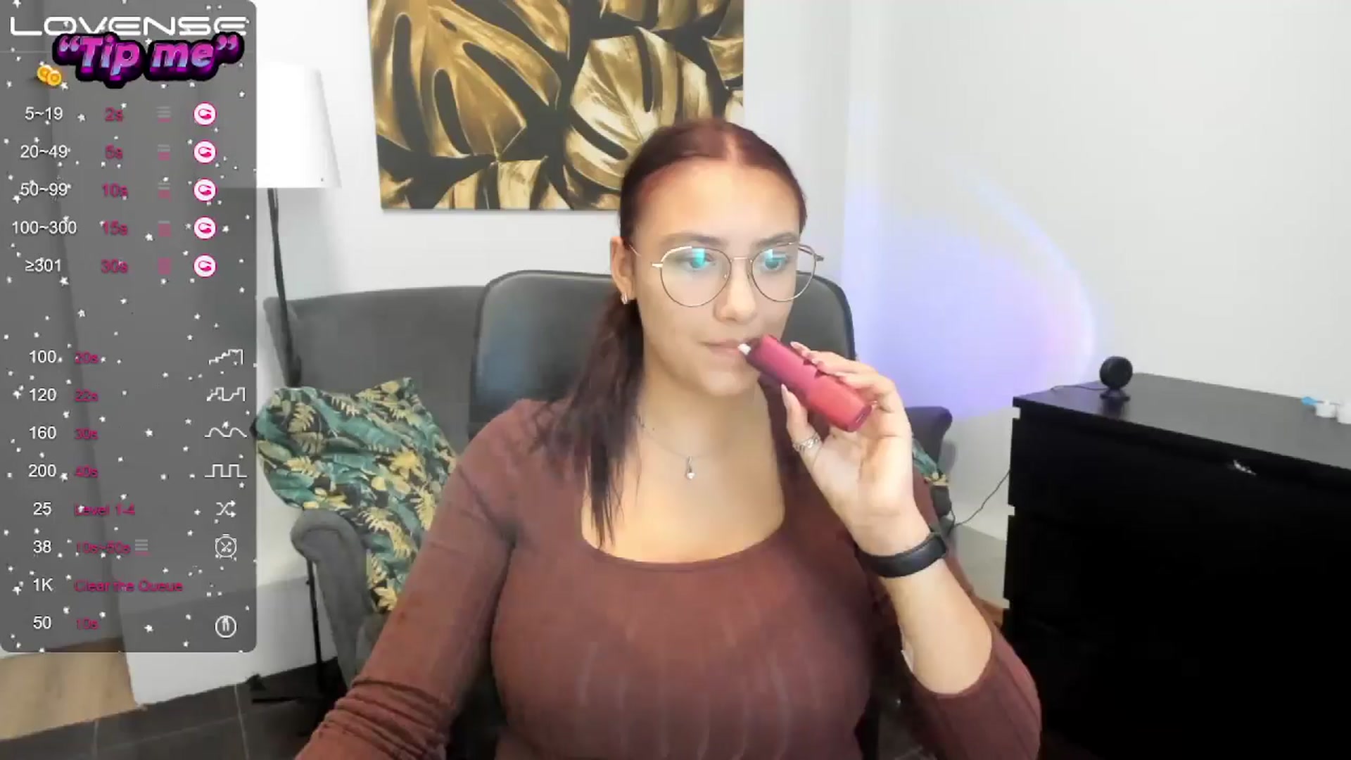 Gallery image thumbnail from SunfLowerr's myfreecams stream on, 10/06/2024, 17:49 image 10 of 20
