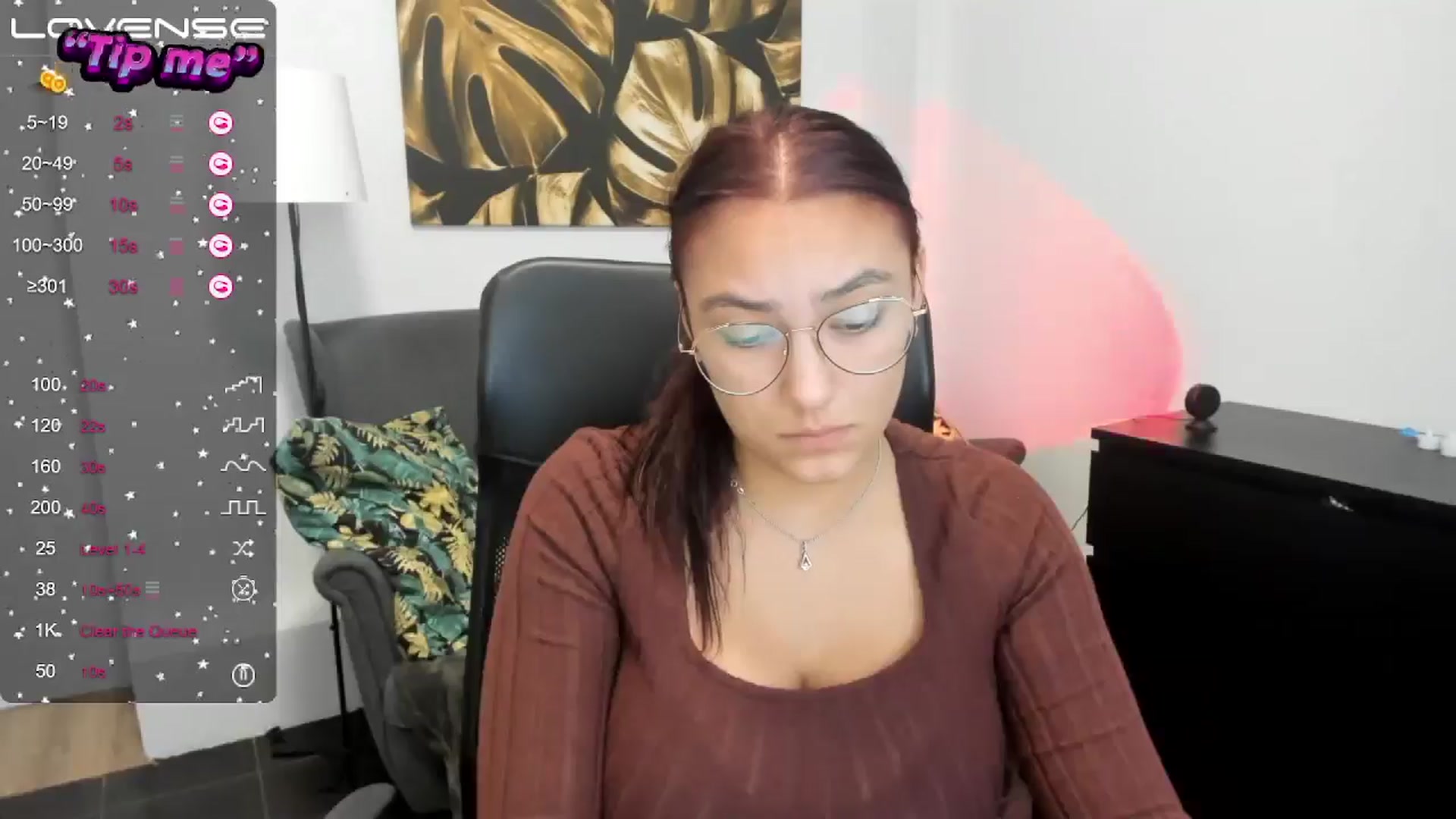 Gallery image thumbnail from SunfLowerr's myfreecams stream on, 10/06/2024, 17:49 image 13 of 20