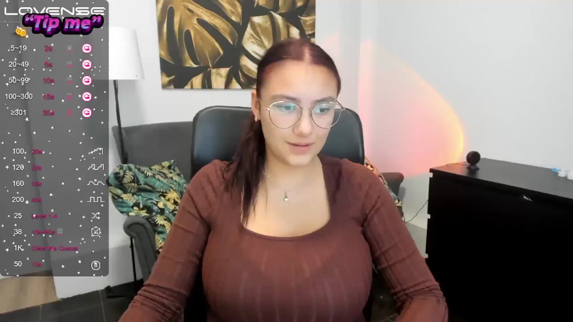 Gallery image thumbnail from SunfLowerr's myfreecams stream on, 10/06/2024, 17:49 image 5 of 20