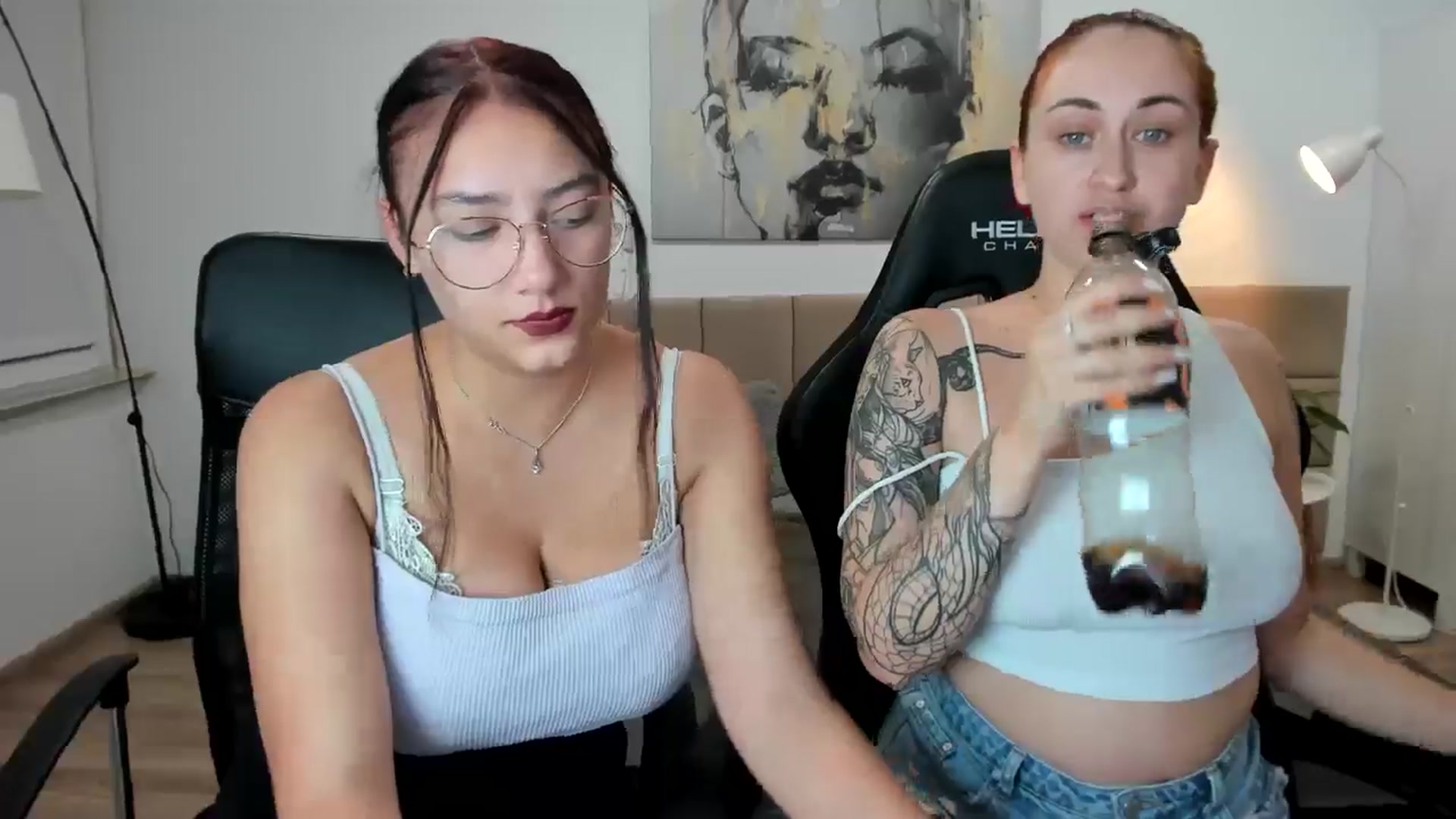 Gallery image thumbnail from SunfLowerr's myfreecams stream on, 10/07/2024, 18:12 image 16 of 20